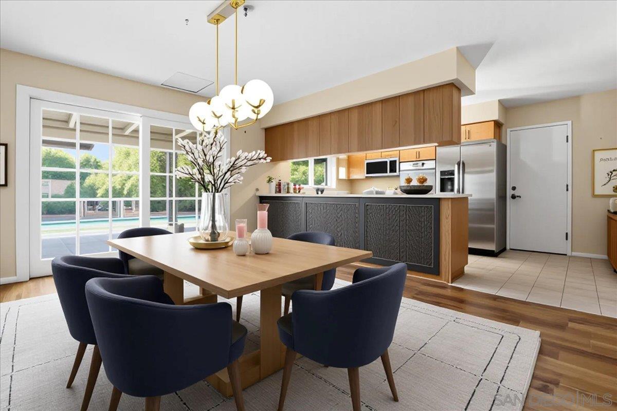 Detail Gallery Image 3 of 35 For 1262  Brittany Cross Rd, Santa Ana,  CA 92705 - 6 Beds | 4 Baths