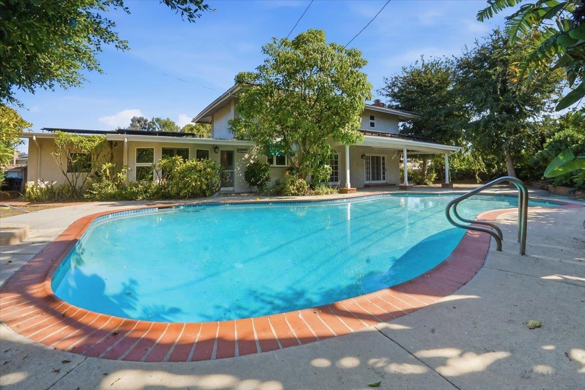 Detail Gallery Image 21 of 35 For 1262  Brittany Cross Rd, Santa Ana,  CA 92705 - 6 Beds | 4 Baths