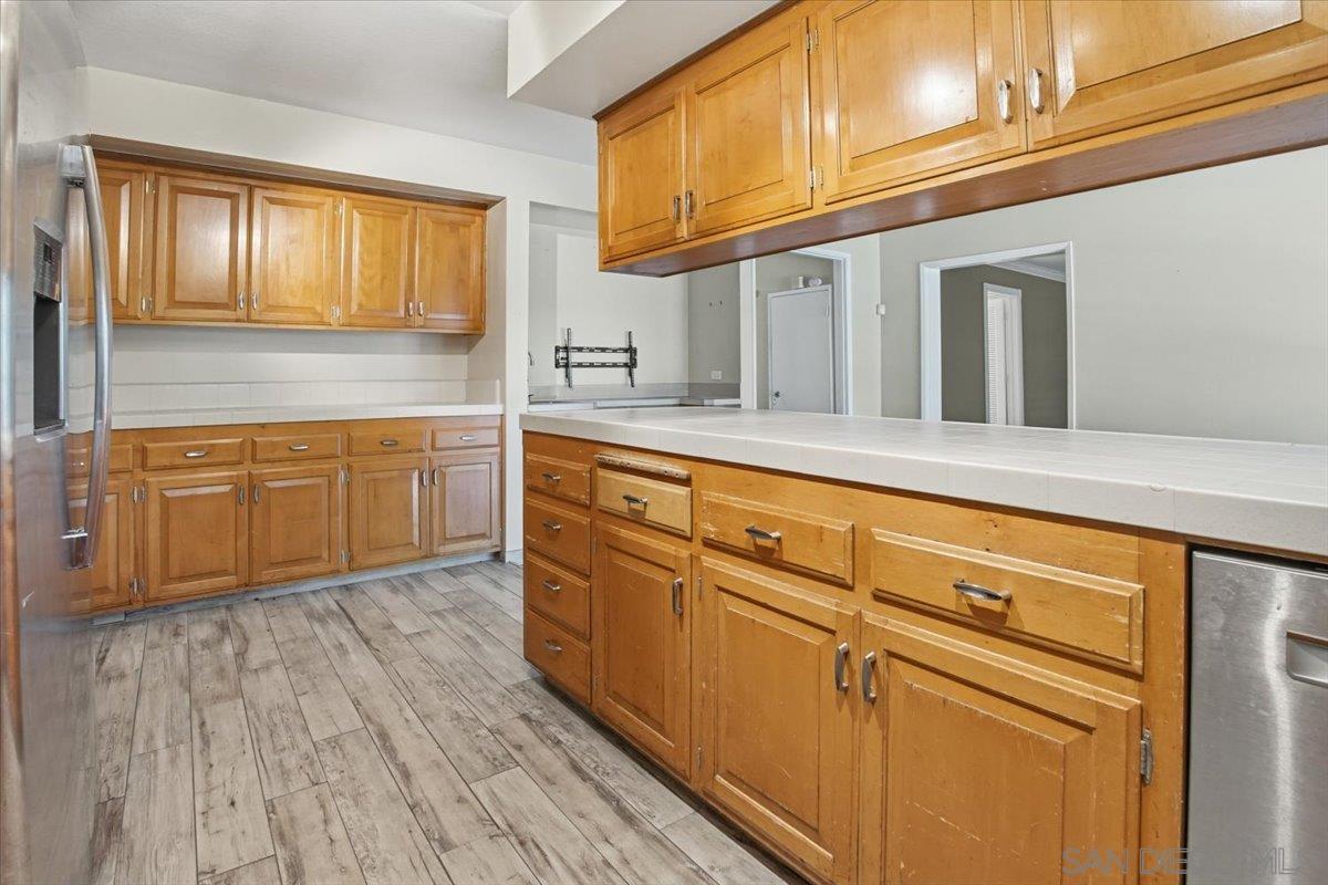 Detail Gallery Image 27 of 35 For 1262  Brittany Cross Rd, Santa Ana,  CA 92705 - 6 Beds | 4 Baths