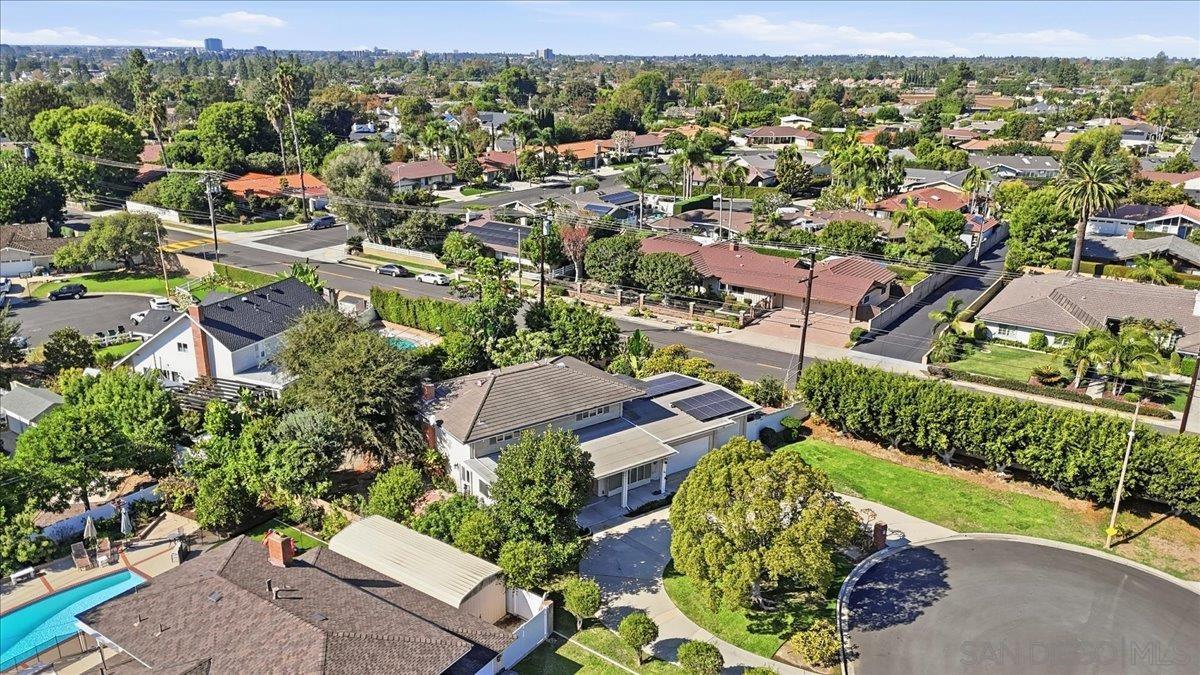 Detail Gallery Image 33 of 35 For 1262  Brittany Cross Rd, Santa Ana,  CA 92705 - 6 Beds | 4 Baths