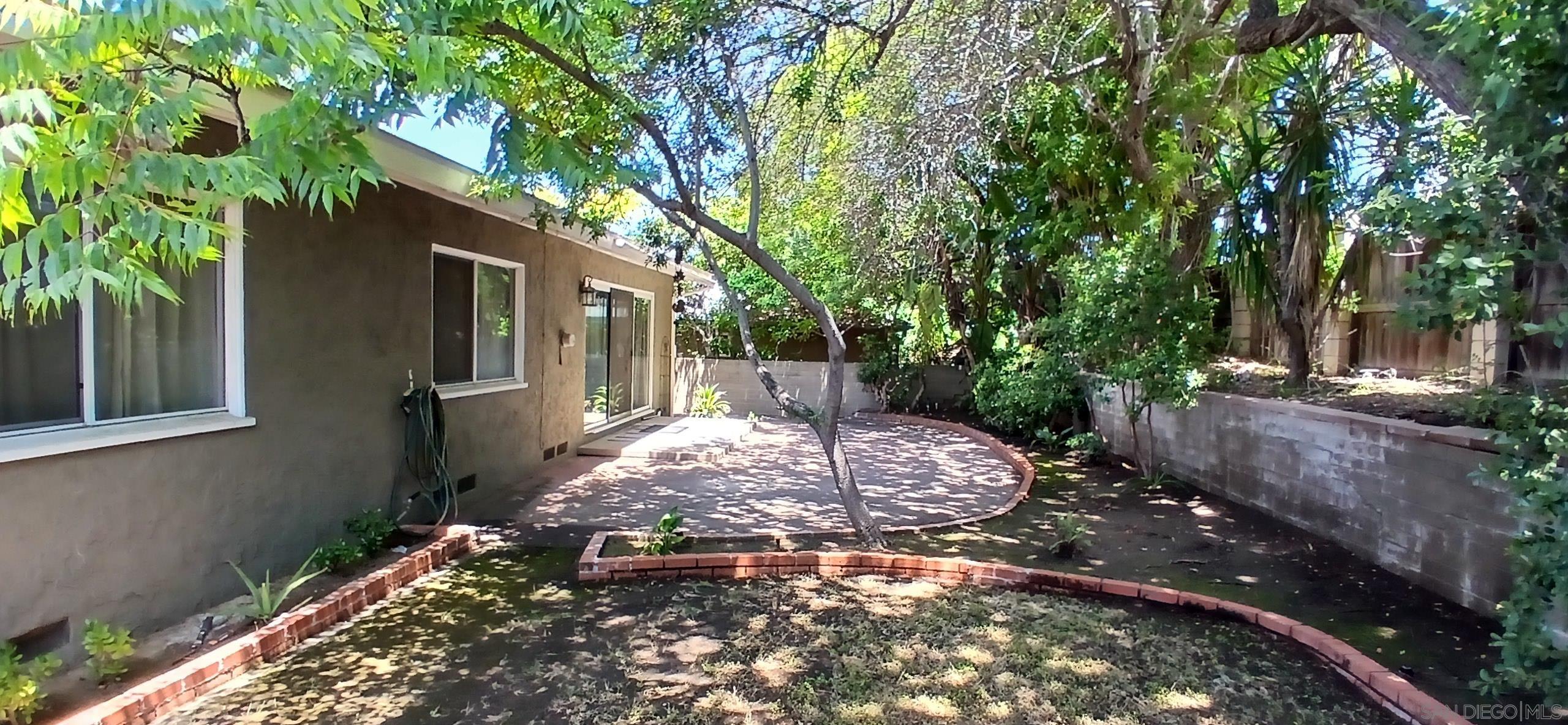 Detail Gallery Image 3 of 25 For 5309  Waring, San Diego,  CA 92120 - 4 Beds | 2 Baths