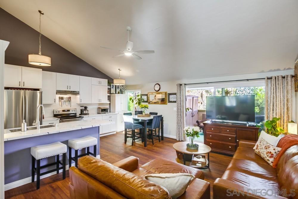 Detail Gallery Image 3 of 44 For 6216  Agee St Unit 116, San Diego,  CA 92122 - 1 Beds | 1 Baths