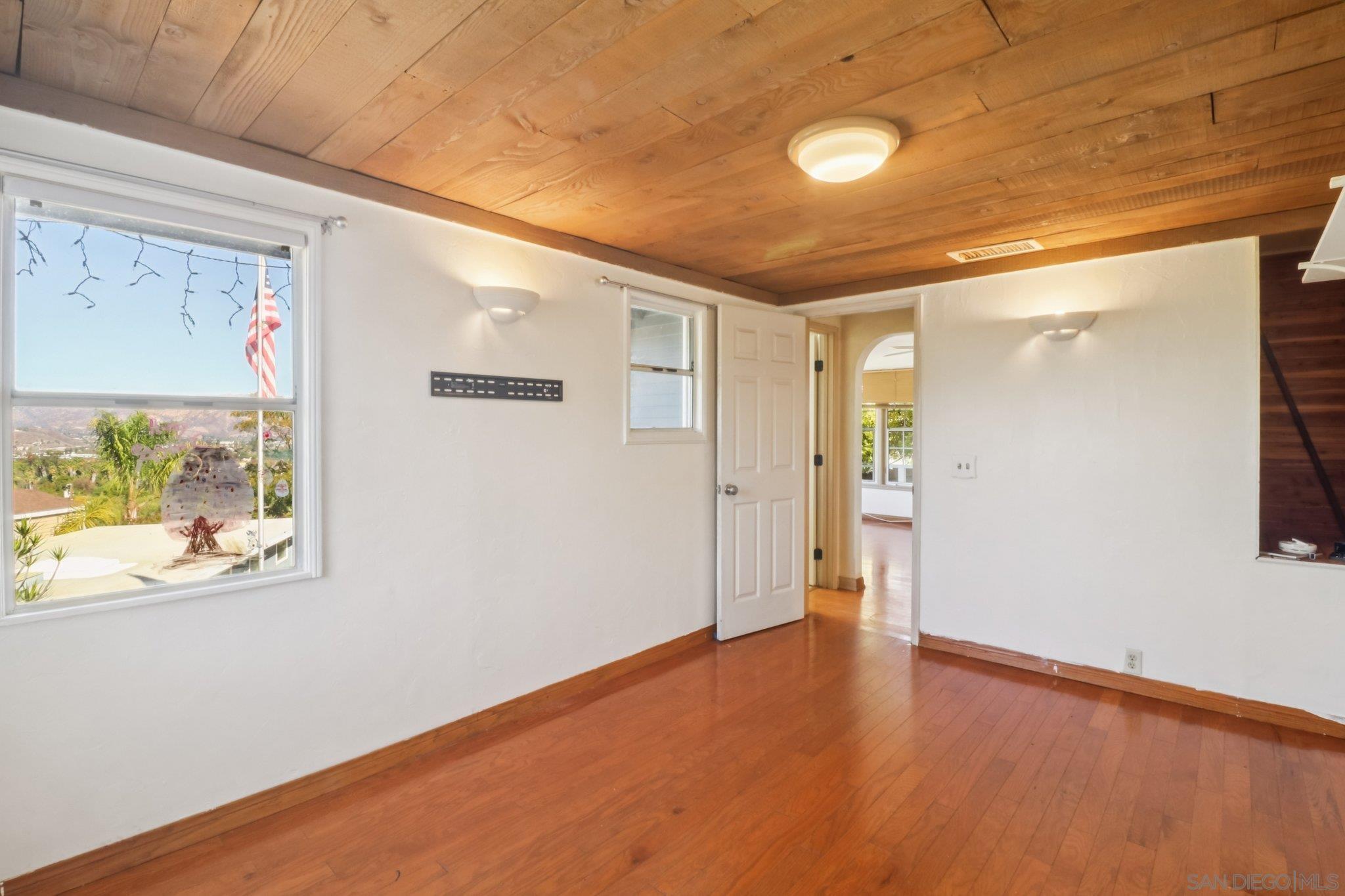 Detail Gallery Image 16 of 43 For 8800  Gardena Rd, Lakeside,  CA 92040 - 3 Beds | 3 Baths