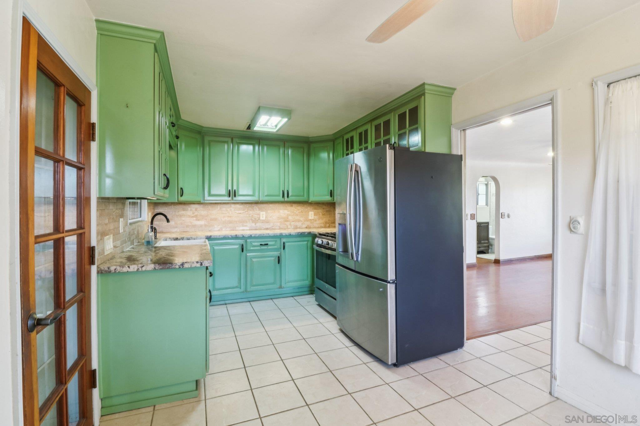 Detail Gallery Image 8 of 43 For 8800  Gardena Rd, Lakeside,  CA 92040 - 3 Beds | 3 Baths