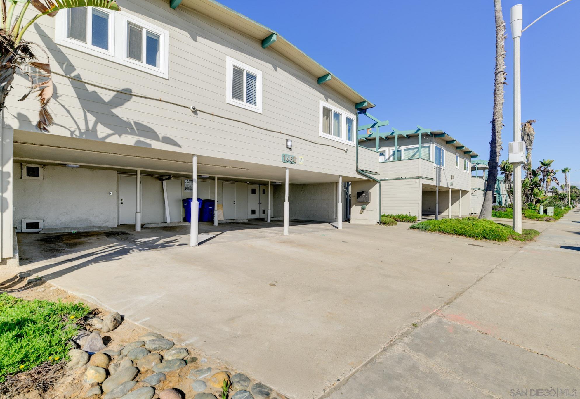 Detail Gallery Image 5 of 32 For 1680 B  Seacoast Drive Unit B  #B,  Imperial Beach,  CA 91932 - 2 Beds | 2 Baths