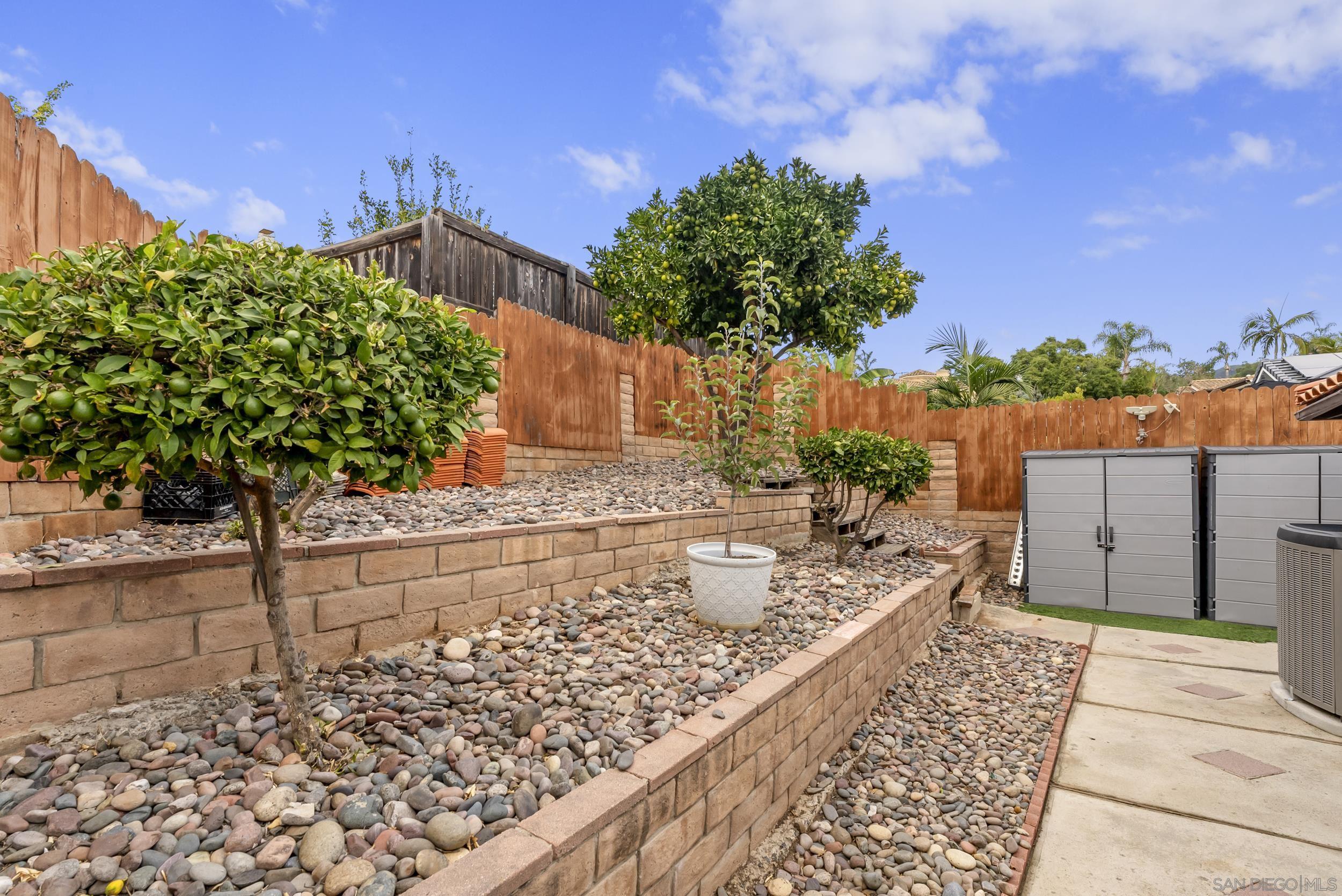 Detail Gallery Image 45 of 56 For 1918  Odell Cir, Vista,  CA 92084 - 3 Beds | 2/1 Baths