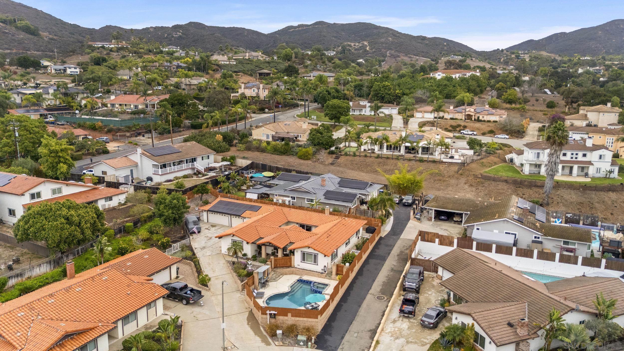 Detail Gallery Image 52 of 56 For 1918  Odell Cir, Vista,  CA 92084 - 3 Beds | 2/1 Baths