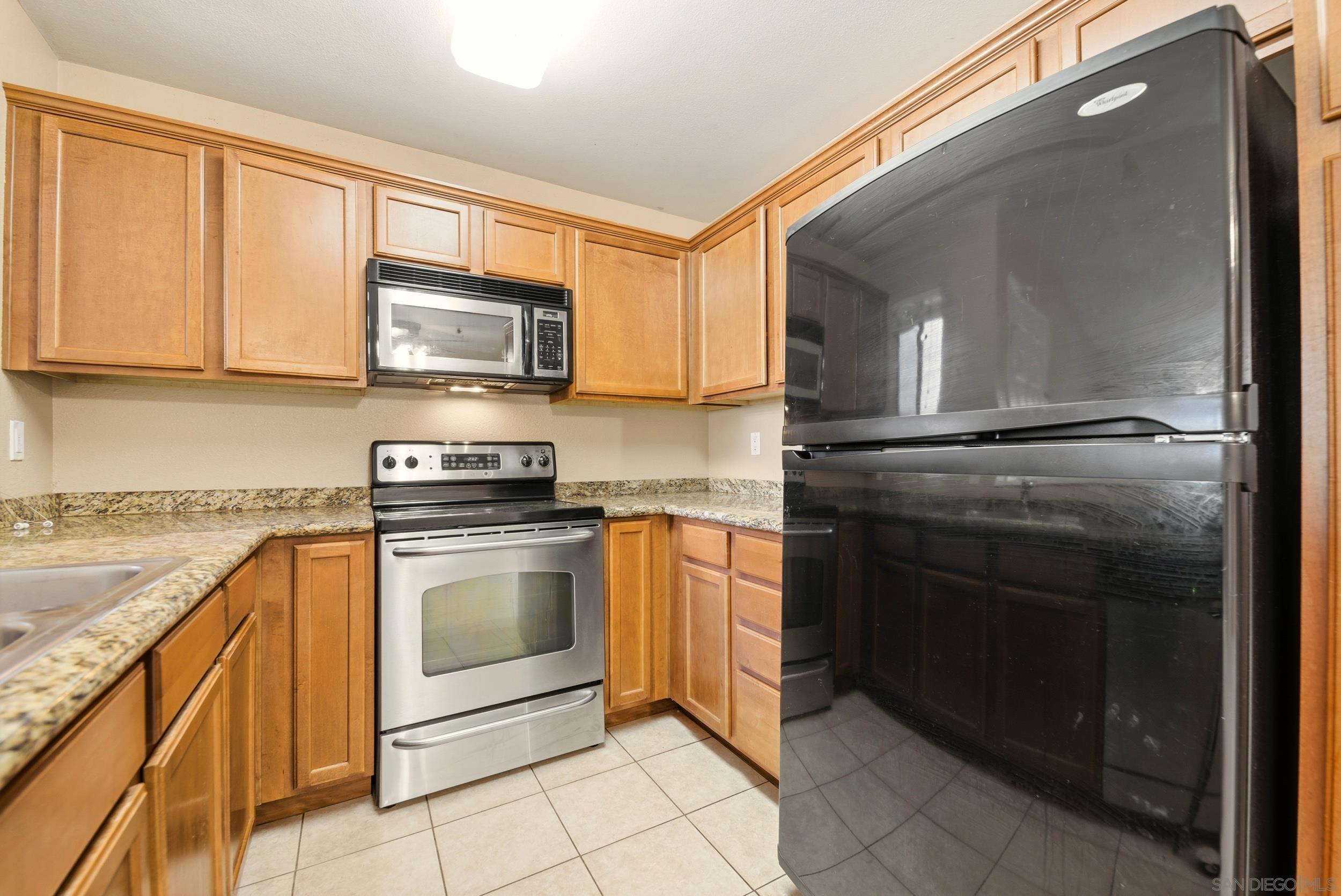 Detail Gallery Image 8 of 17 For 12190  Cuyamaca College Dr E  1411, El Cajon,  CA 92019 - 2 Beds | 2 Baths