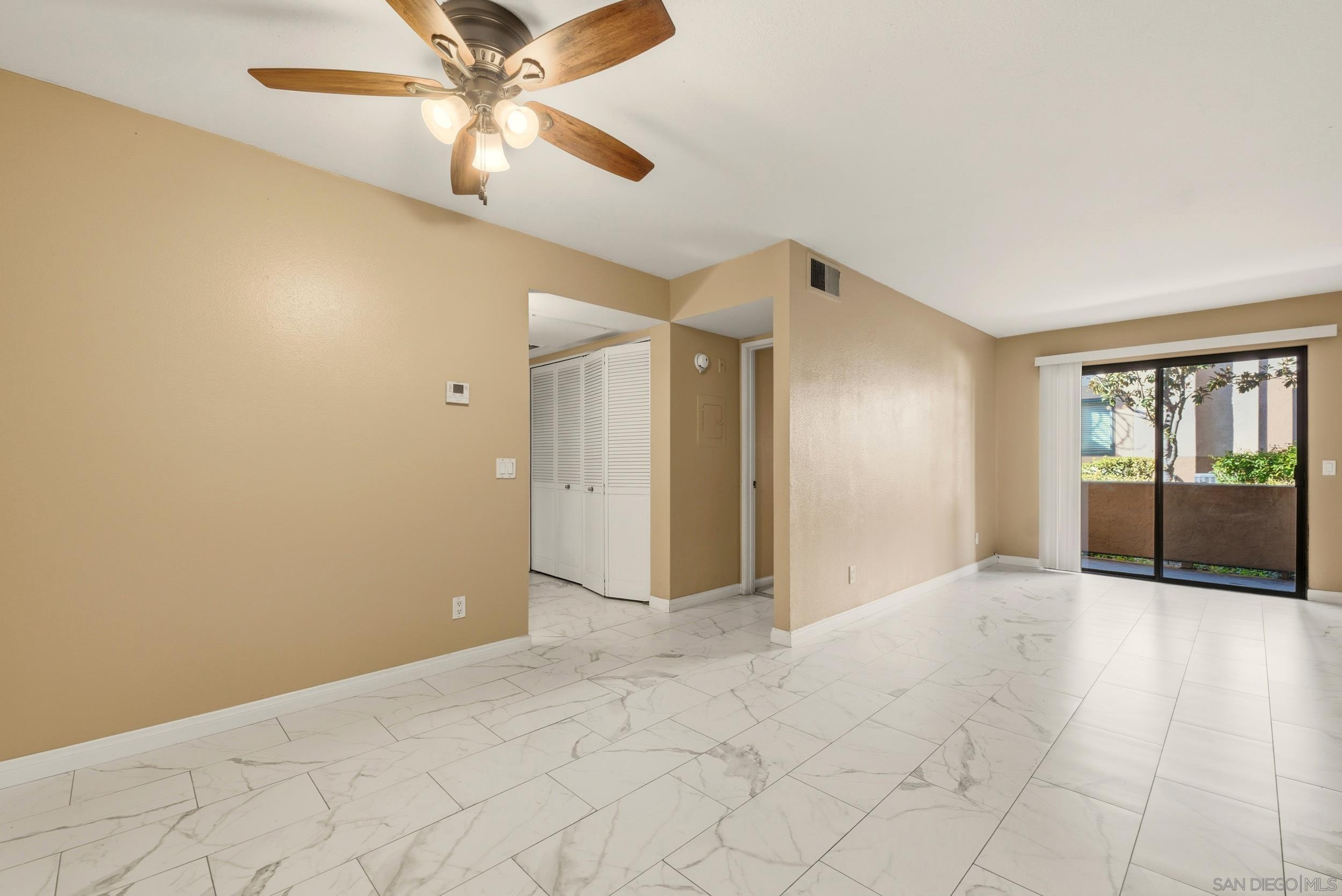 Detail Gallery Image 9 of 17 For 12190  Cuyamaca College Dr E  1411, El Cajon,  CA 92019 - 2 Beds | 2 Baths