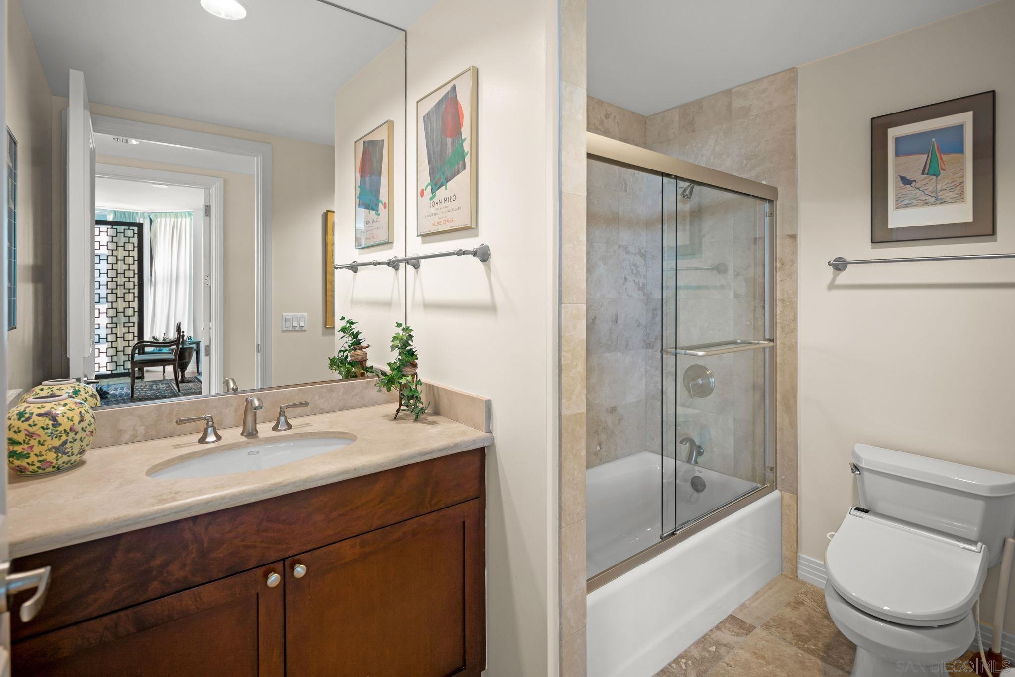 Detail Gallery Image 23 of 29 For 2500  6th Ave  #605,  San Diego,  CA 92103 - 3 Beds | 2/1 Baths