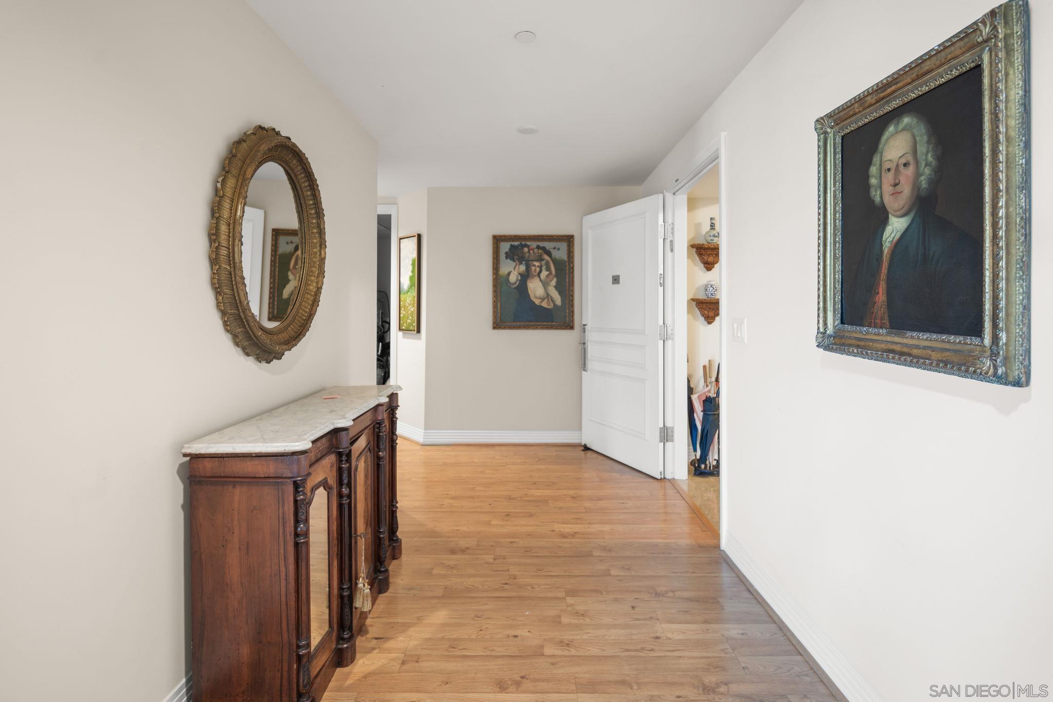 Detail Gallery Image 6 of 29 For 2500  6th Ave  #605,  San Diego,  CA 92103 - 3 Beds | 2/1 Baths