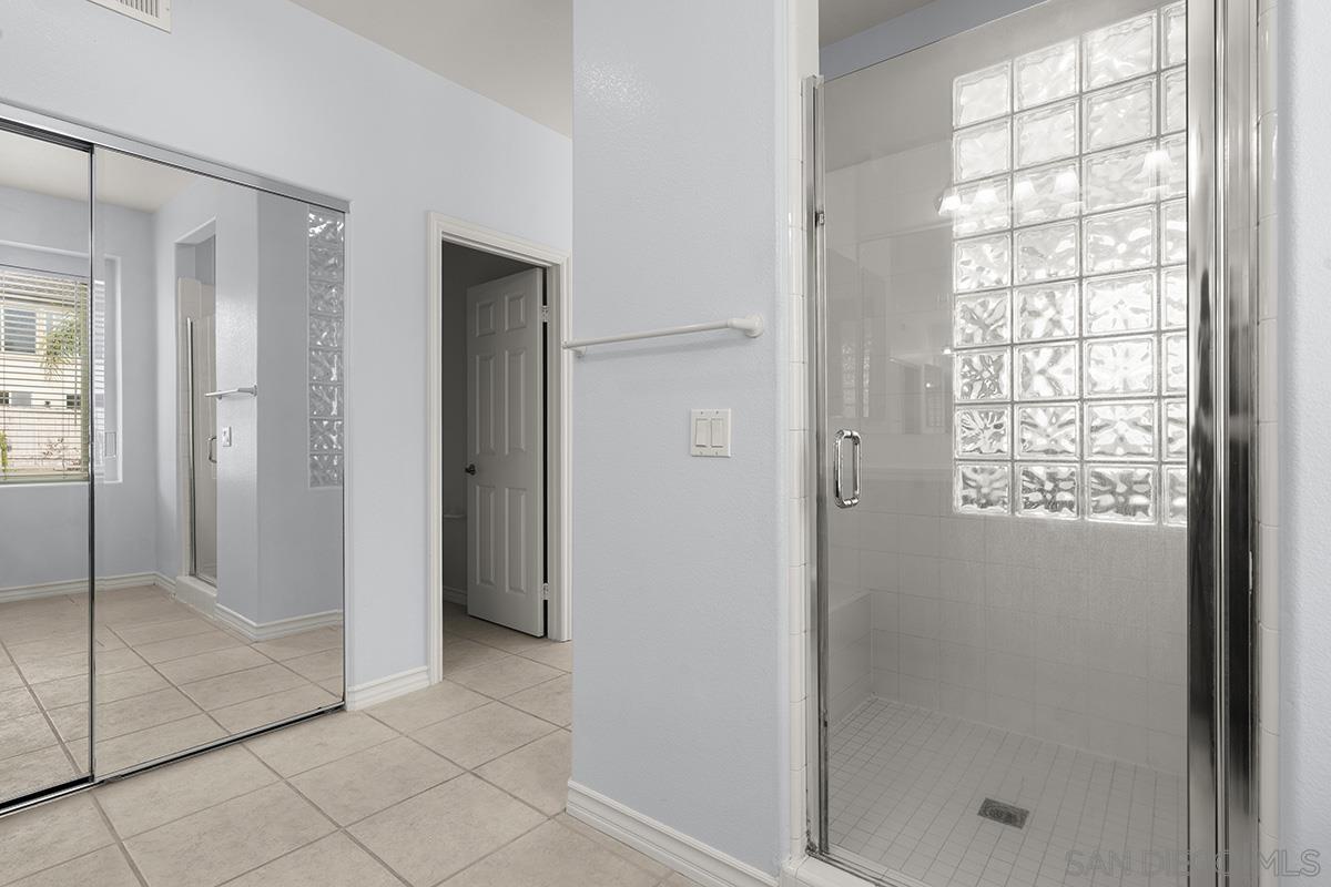 Detail Gallery Image 43 of 65 For 4418  Shorepointe Way, San Diego,  CA 92130 - 5 Beds | 3 Baths