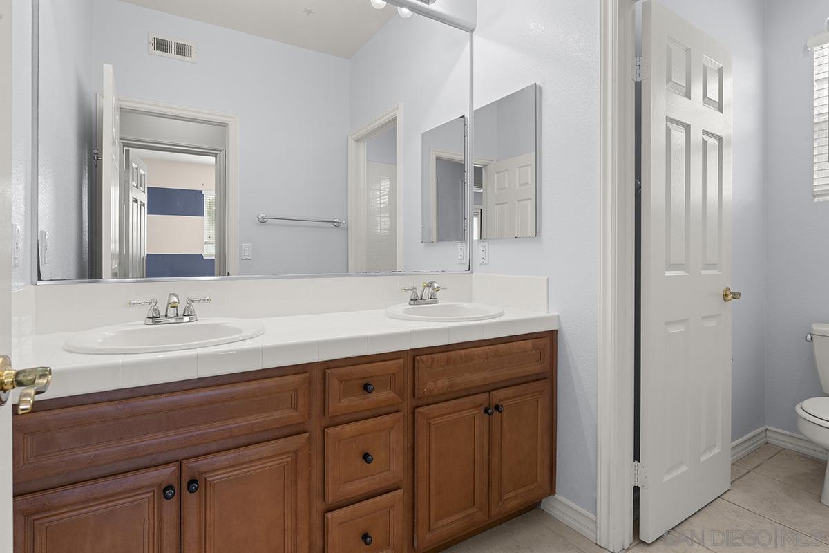 Detail Gallery Image 48 of 65 For 4418  Shorepointe Way, San Diego,  CA 92130 - 5 Beds | 3 Baths