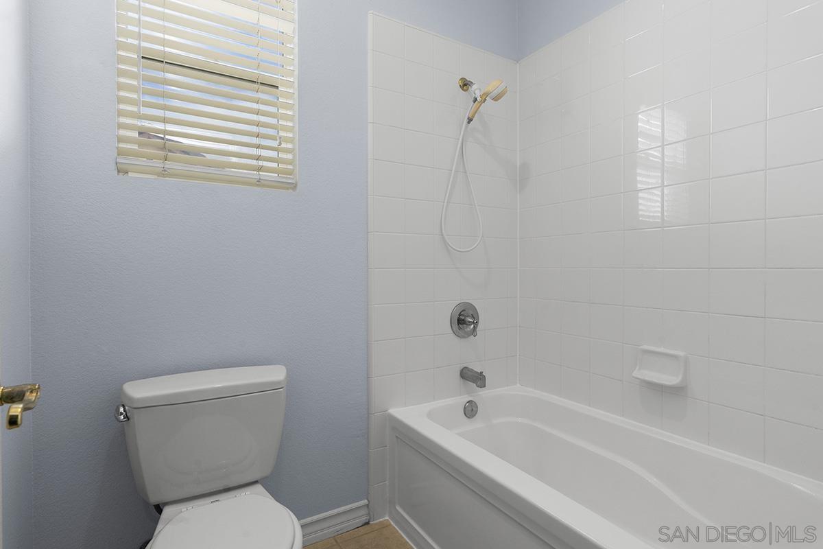 Detail Gallery Image 49 of 65 For 4418  Shorepointe Way, San Diego,  CA 92130 - 5 Beds | 3 Baths