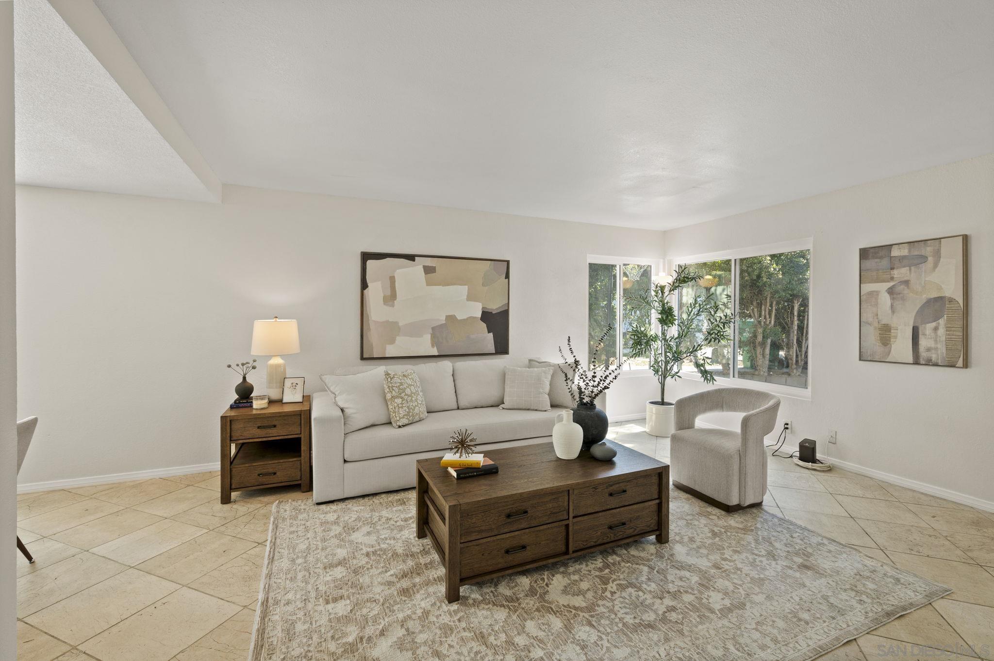 Detail Gallery Image 3 of 32 For 935  Caleb Ct., San Diego,  CA 92154 - 6 Beds | 3/1 Baths