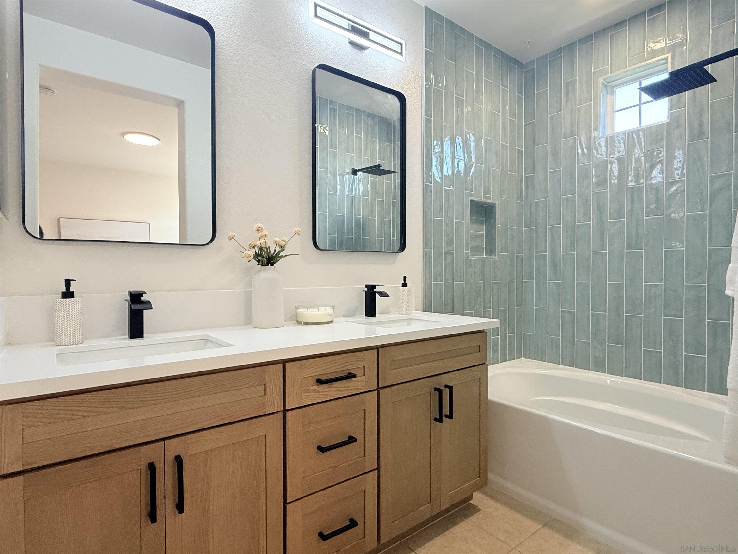 Detail Gallery Image 15 of 30 For 17070  Calle Trevino  #5,  San Diego,  CA 92127 - 3 Beds | 2/1 Baths