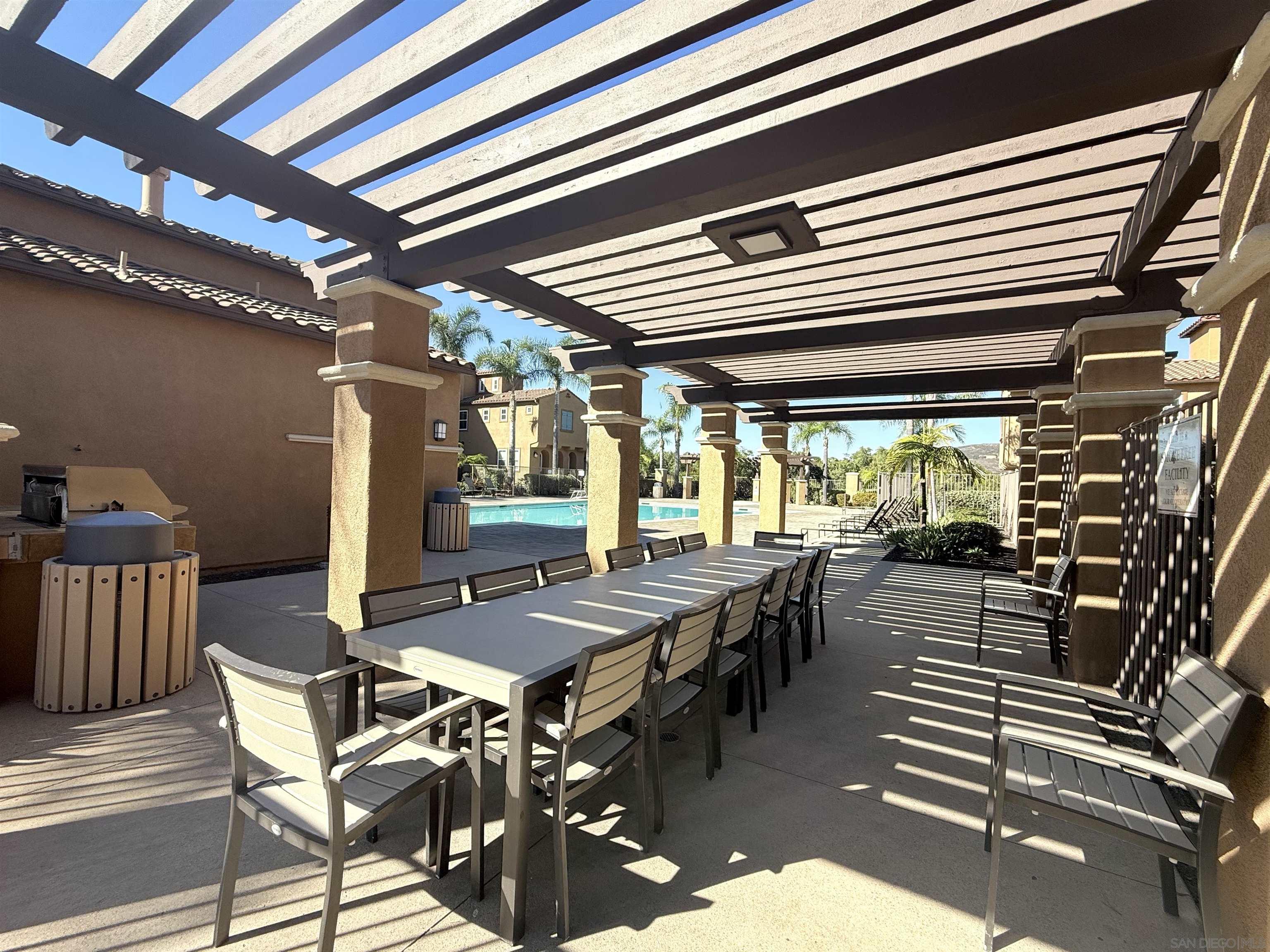 Detail Gallery Image 26 of 30 For 17070  Calle Trevino  #5,  San Diego,  CA 92127 - 3 Beds | 2/1 Baths