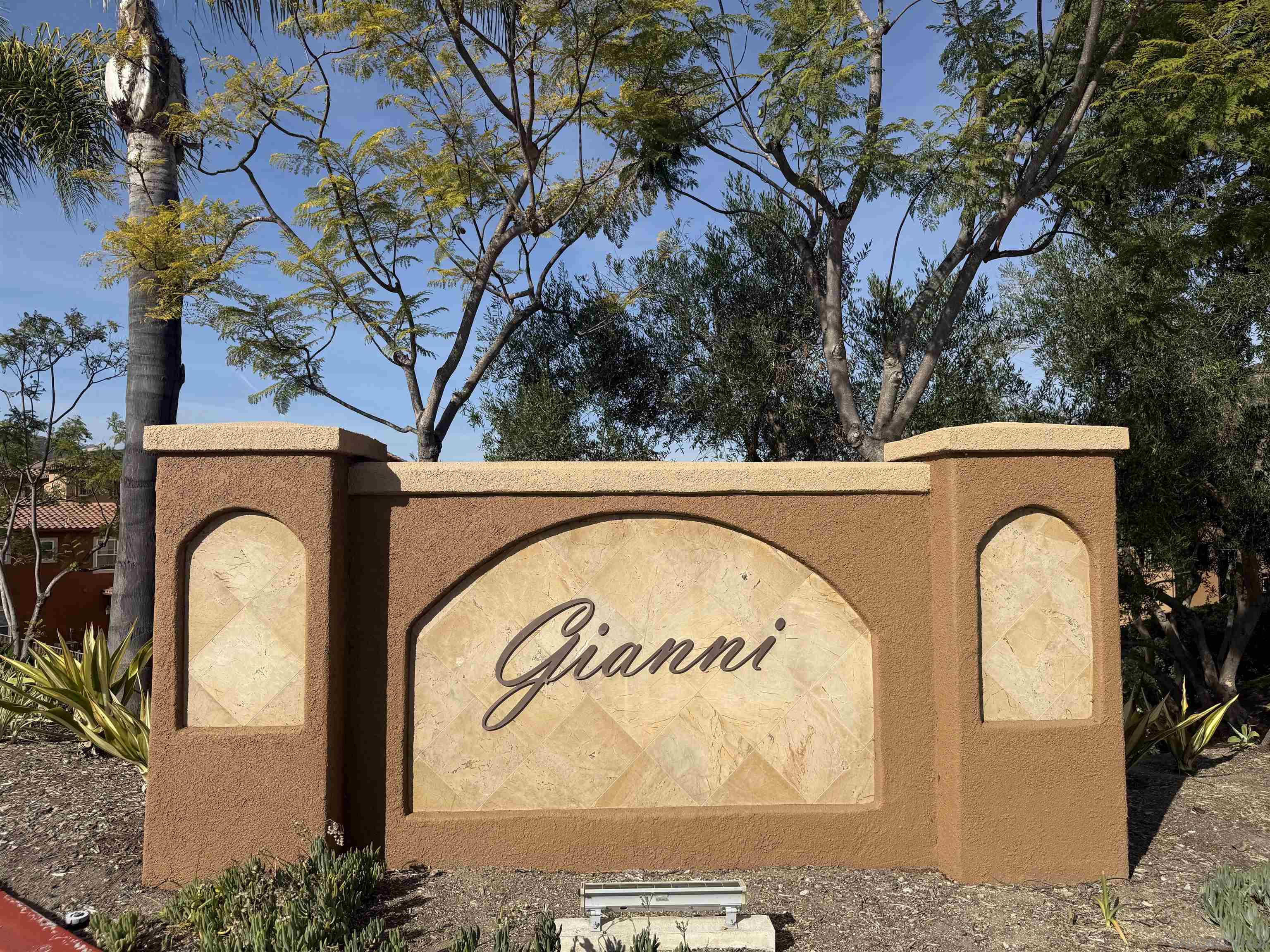 Detail Gallery Image 27 of 30 For 17070  Calle Trevino  #5,  San Diego,  CA 92127 - 3 Beds | 2/1 Baths