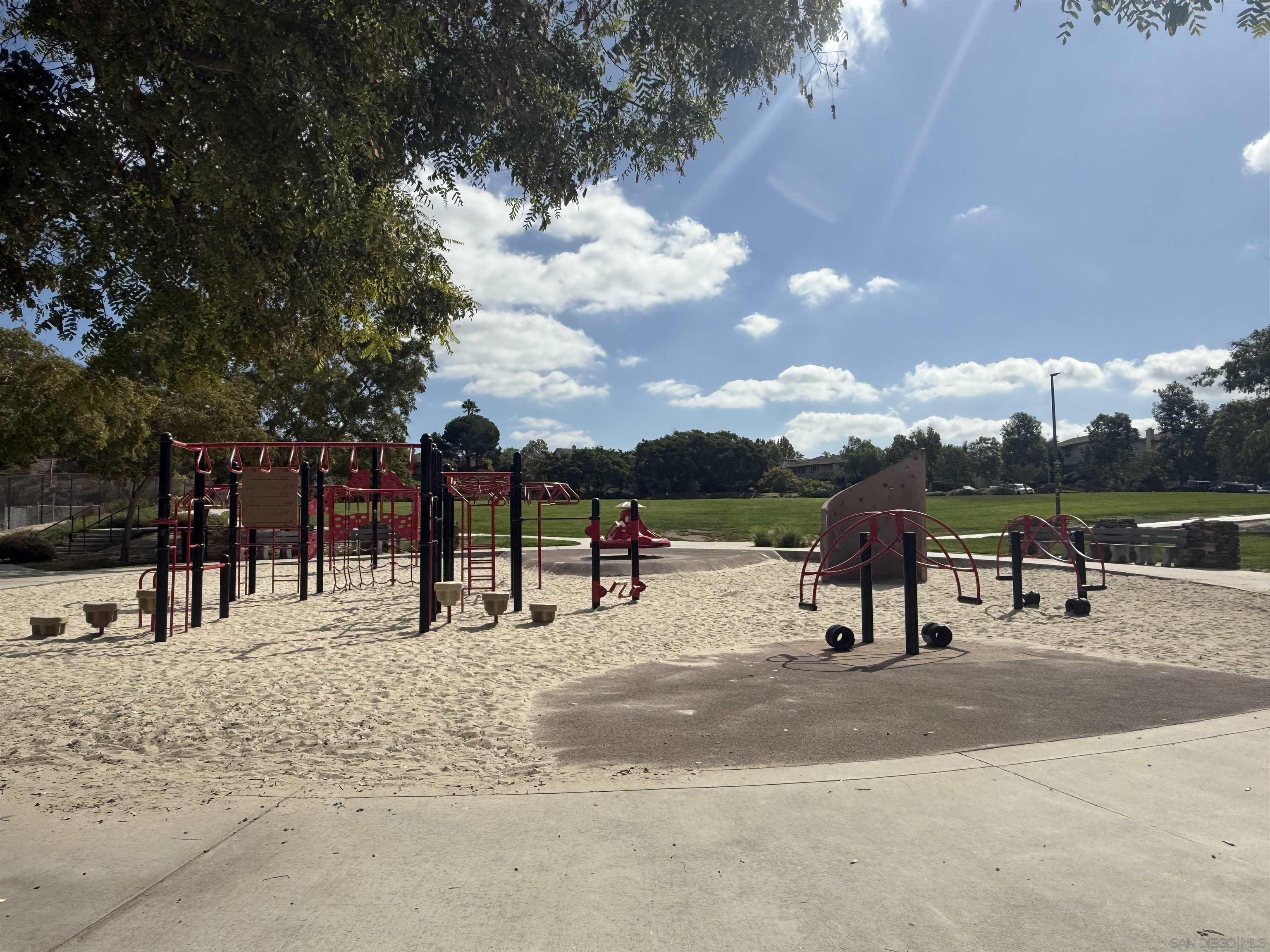 Detail Gallery Image 30 of 30 For 17070  Calle Trevino  #5,  San Diego,  CA 92127 - 3 Beds | 2/1 Baths