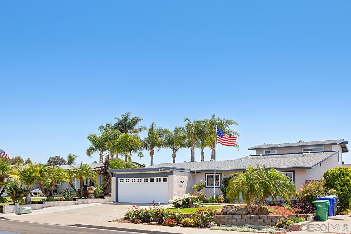 Detail Gallery Image 3 of 43 For 8427  Amino Dr, Santee,  CA 92071 - 4 Beds | 3 Baths