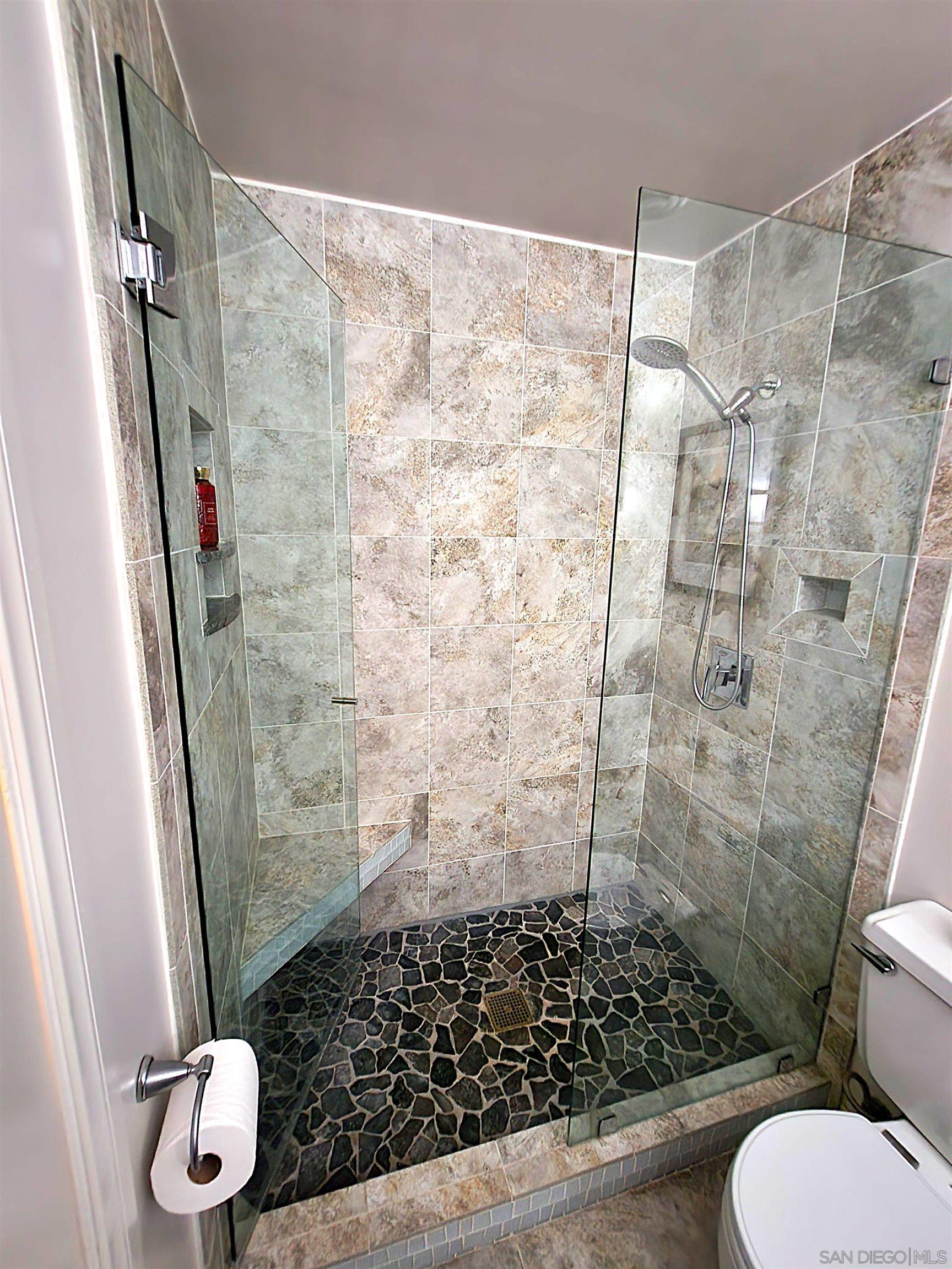 Detail Gallery Image 22 of 43 For 8427  Amino Dr, Santee,  CA 92071 - 4 Beds | 3 Baths