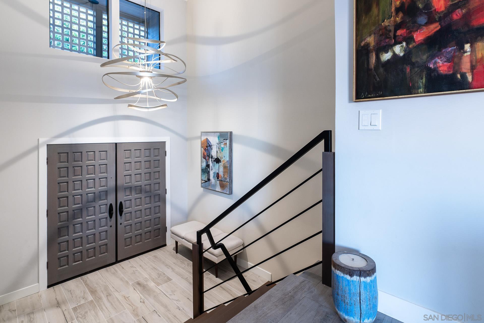 Detail Gallery Image 16 of 61 For 1060  America Way, Del Mar,  CA 92014 - 2 Beds | 2/1 Baths