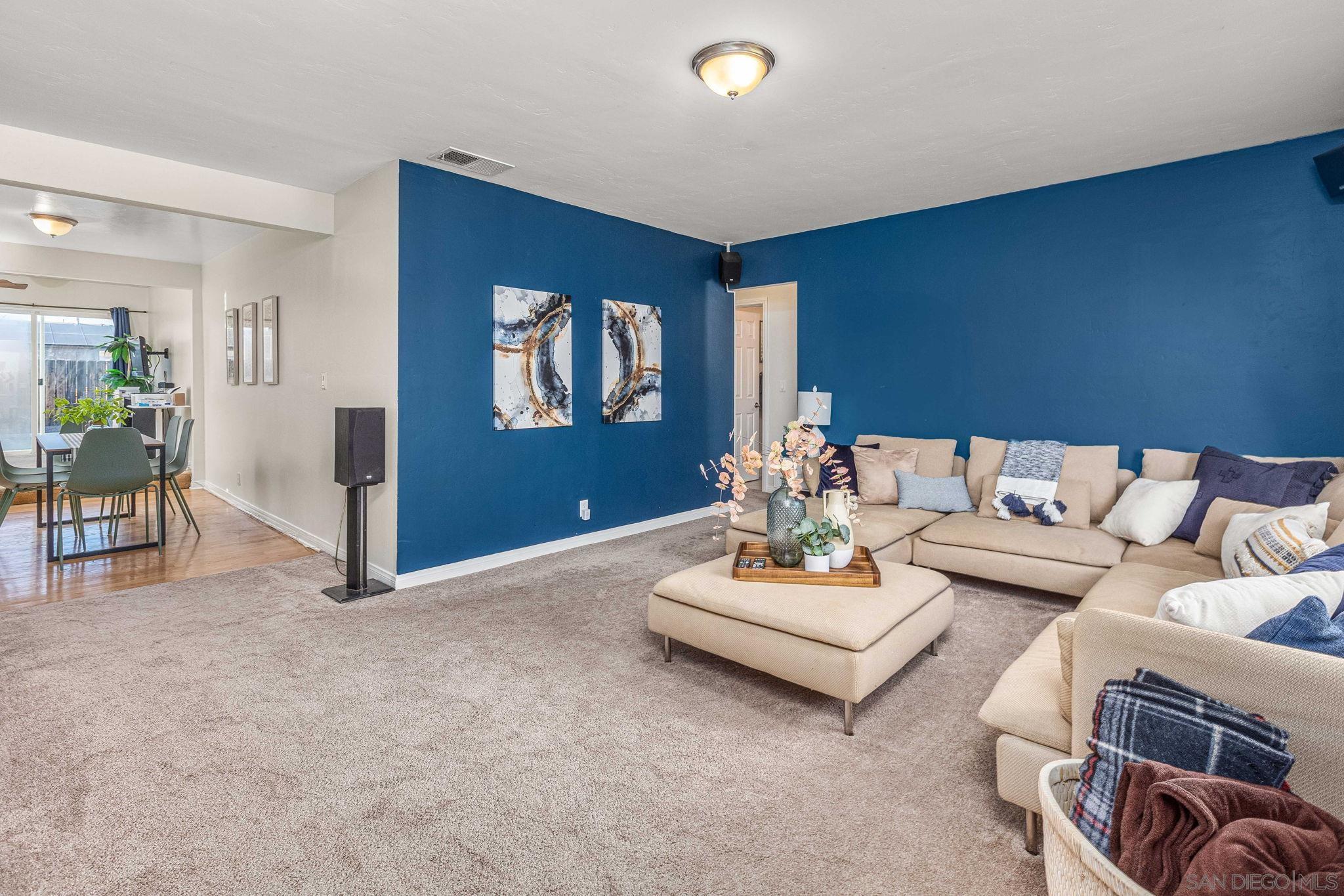 Detail Gallery Image 3 of 28 For 1440  Wilson Ave, Escondido,  CA 92027 - 3 Beds | 2 Baths