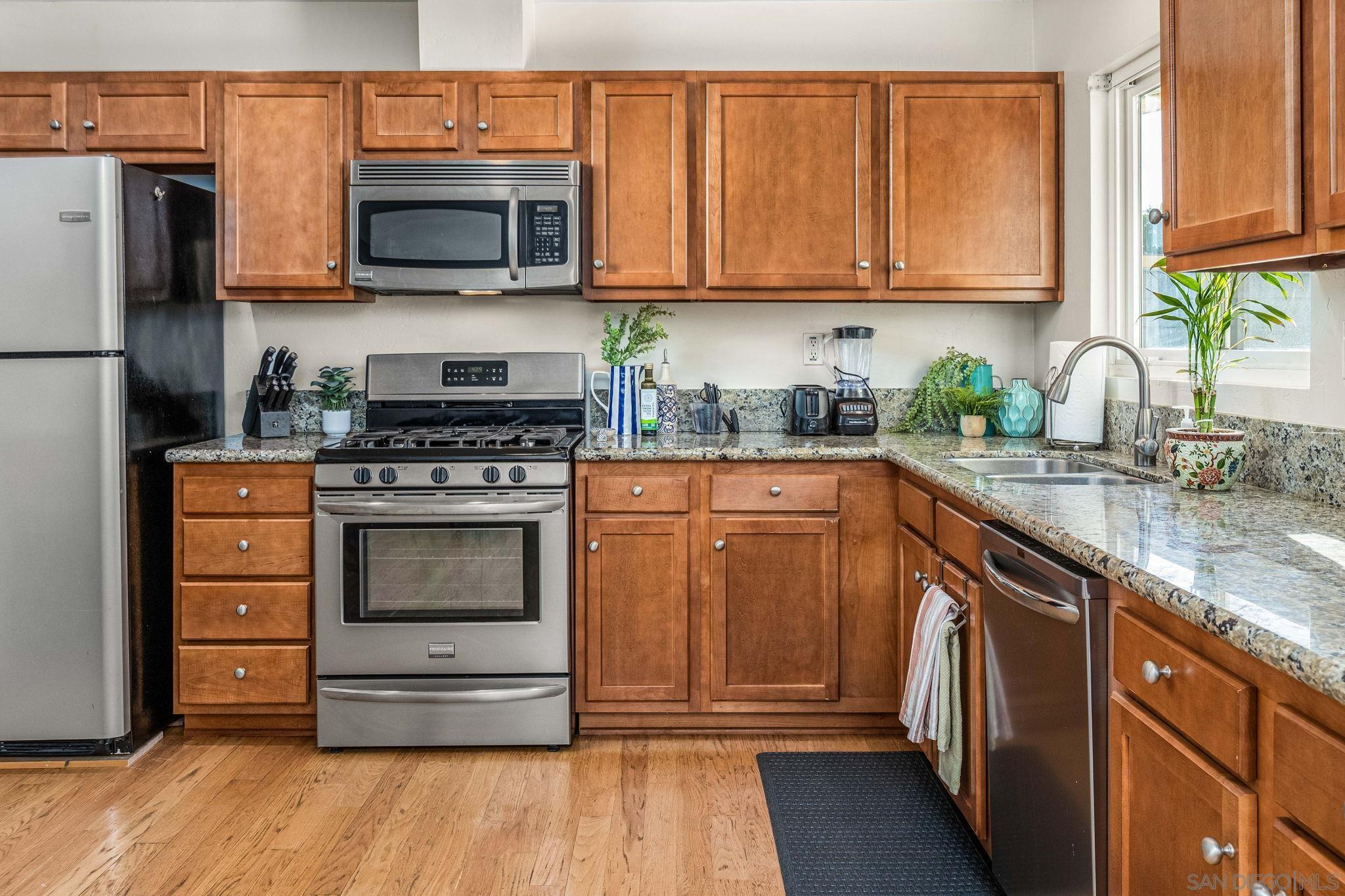 Detail Gallery Image 8 of 28 For 1440  Wilson Ave, Escondido,  CA 92027 - 3 Beds | 2 Baths