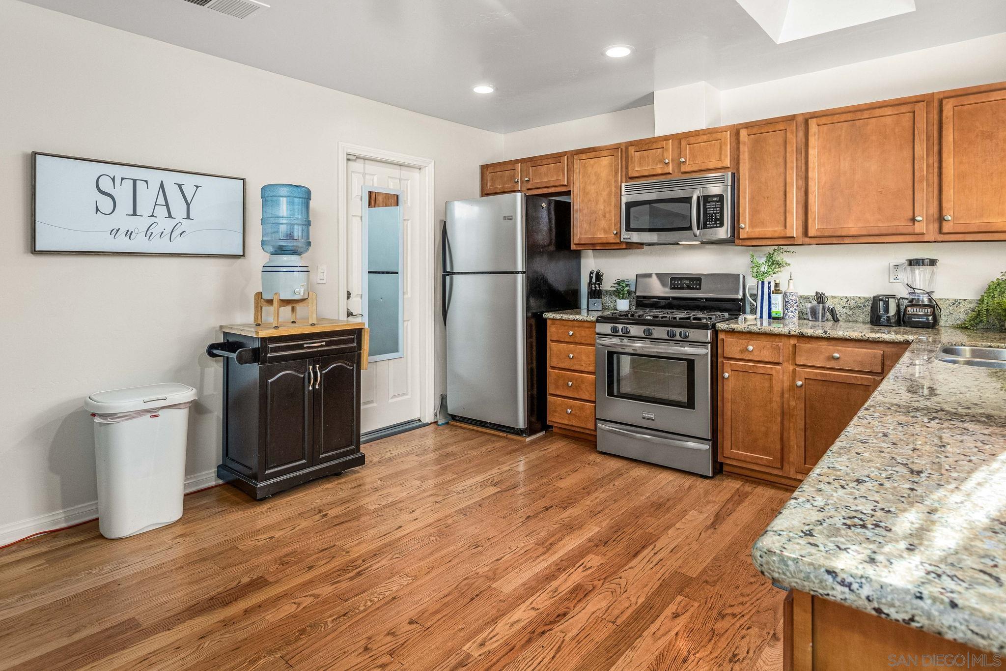 Detail Gallery Image 9 of 28 For 1440  Wilson Ave, Escondido,  CA 92027 - 3 Beds | 2 Baths