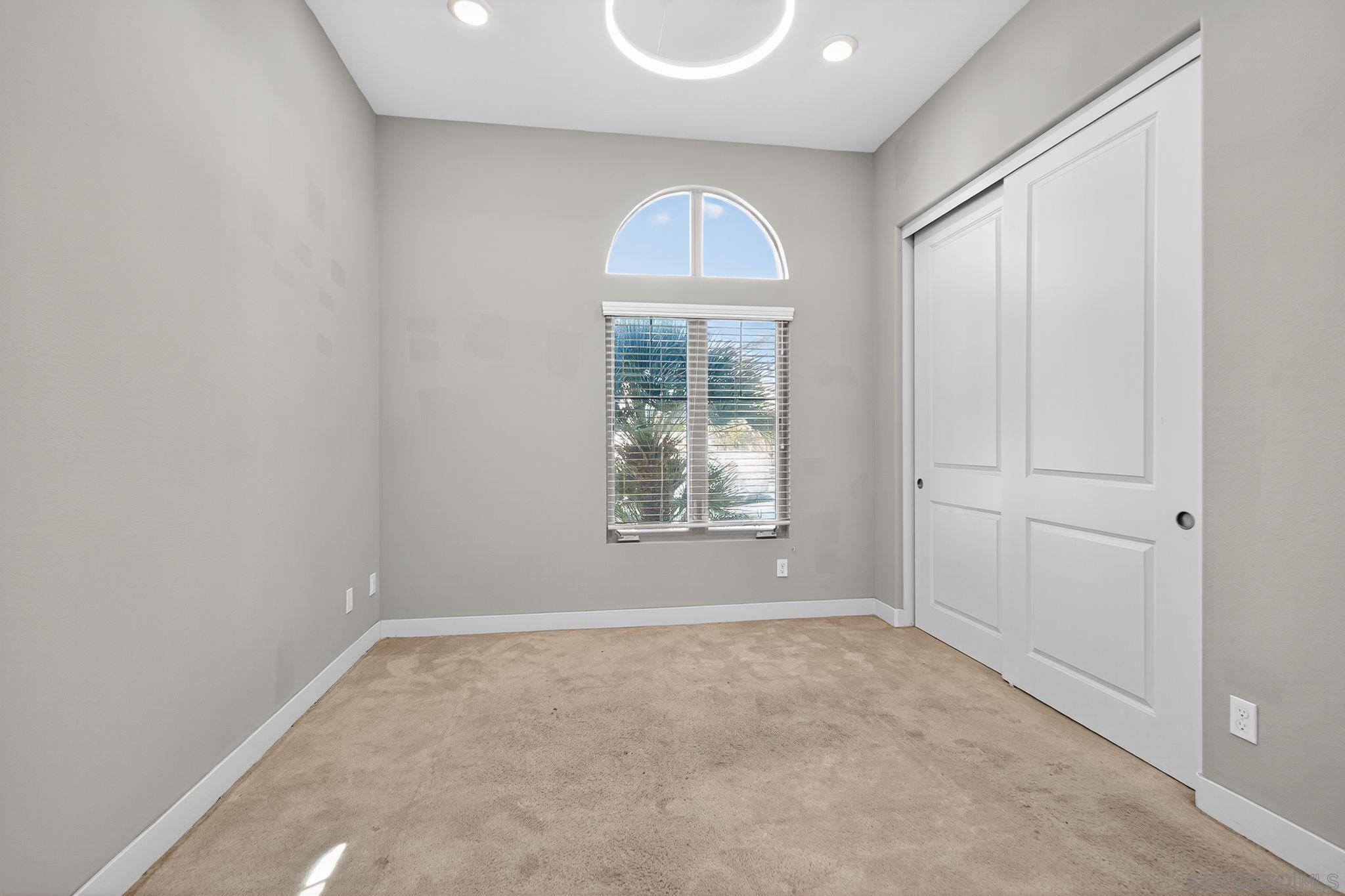 Detail Gallery Image 18 of 28 For 6693  Elegante Way, San Diego,  CA 92130 - 5 Beds | 5/1 Baths