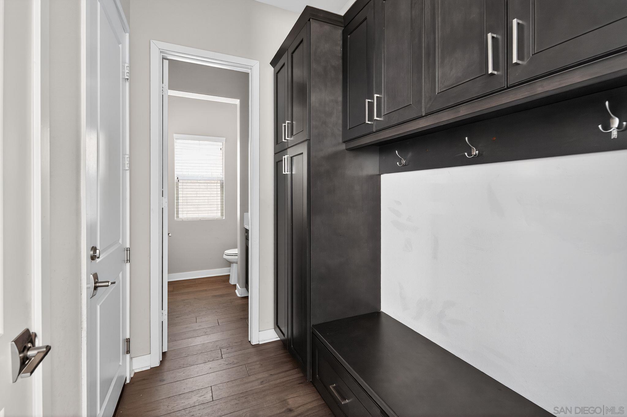 Detail Gallery Image 27 of 28 For 6693  Elegante Way, San Diego,  CA 92130 - 5 Beds | 5/1 Baths