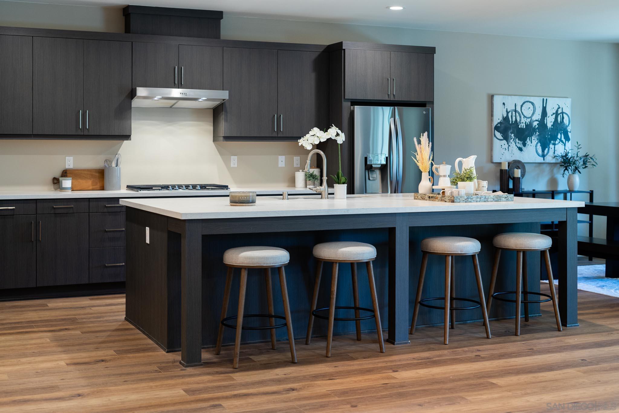 Detail Gallery Image 15 of 41 For 1525  Manzanita Hollows, Vista,  CA 92084 - 5 Beds | 3/1 Baths