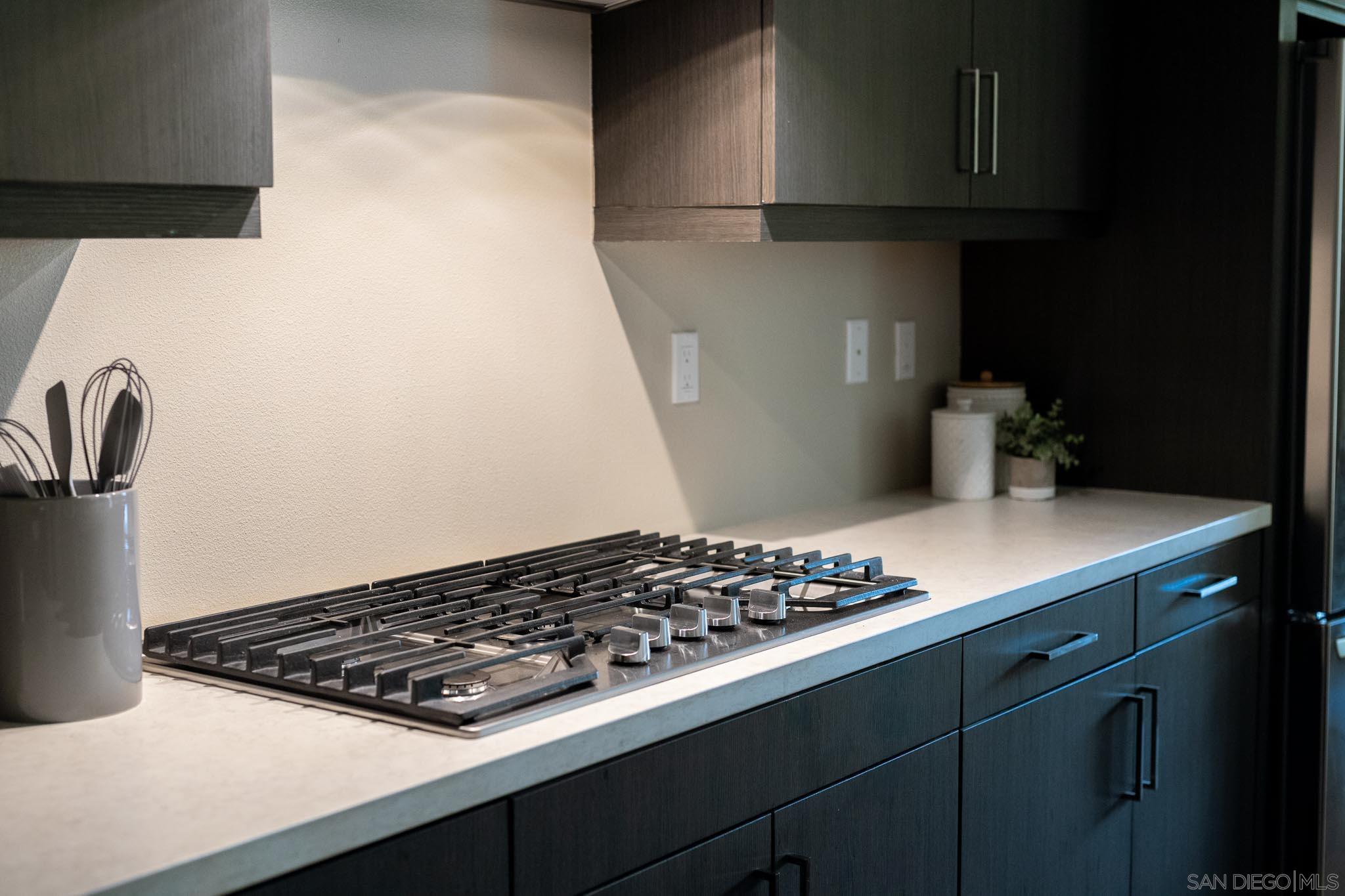 Detail Gallery Image 20 of 41 For 1525  Manzanita Hollows, Vista,  CA 92084 - 5 Beds | 3/1 Baths