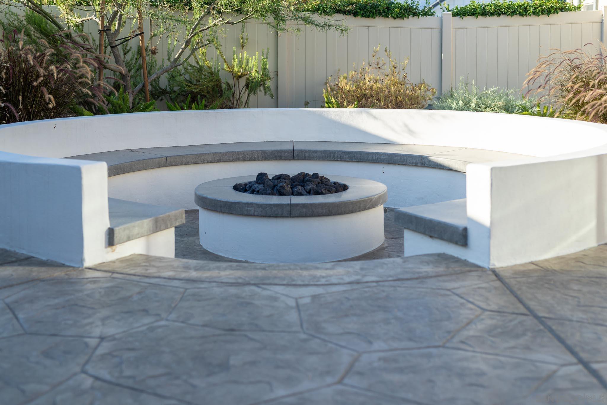 Detail Gallery Image 36 of 41 For 1525  Manzanita Hollows, Vista,  CA 92084 - 5 Beds | 3/1 Baths