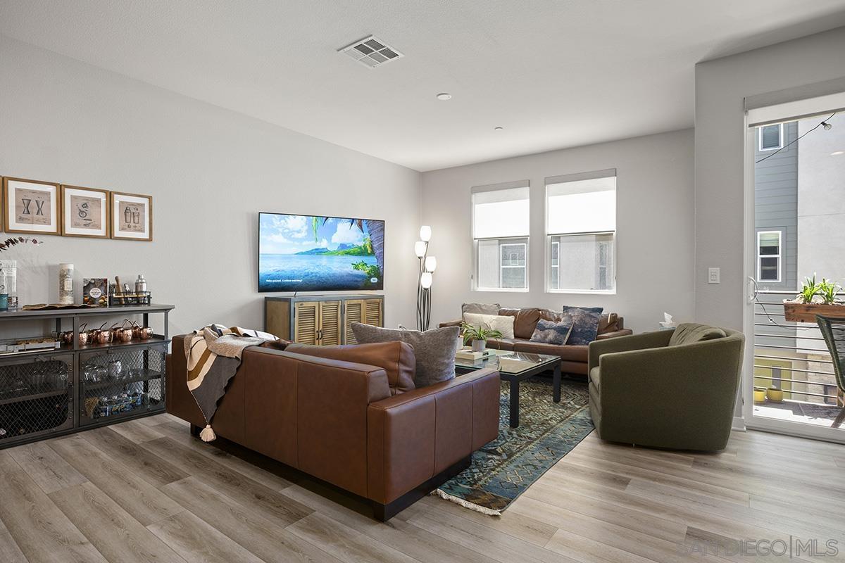 Detail Gallery Image 9 of 30 For 3036  Marquee Way, San Diego,  CA 92108 - 2 Beds | 2/1 Baths