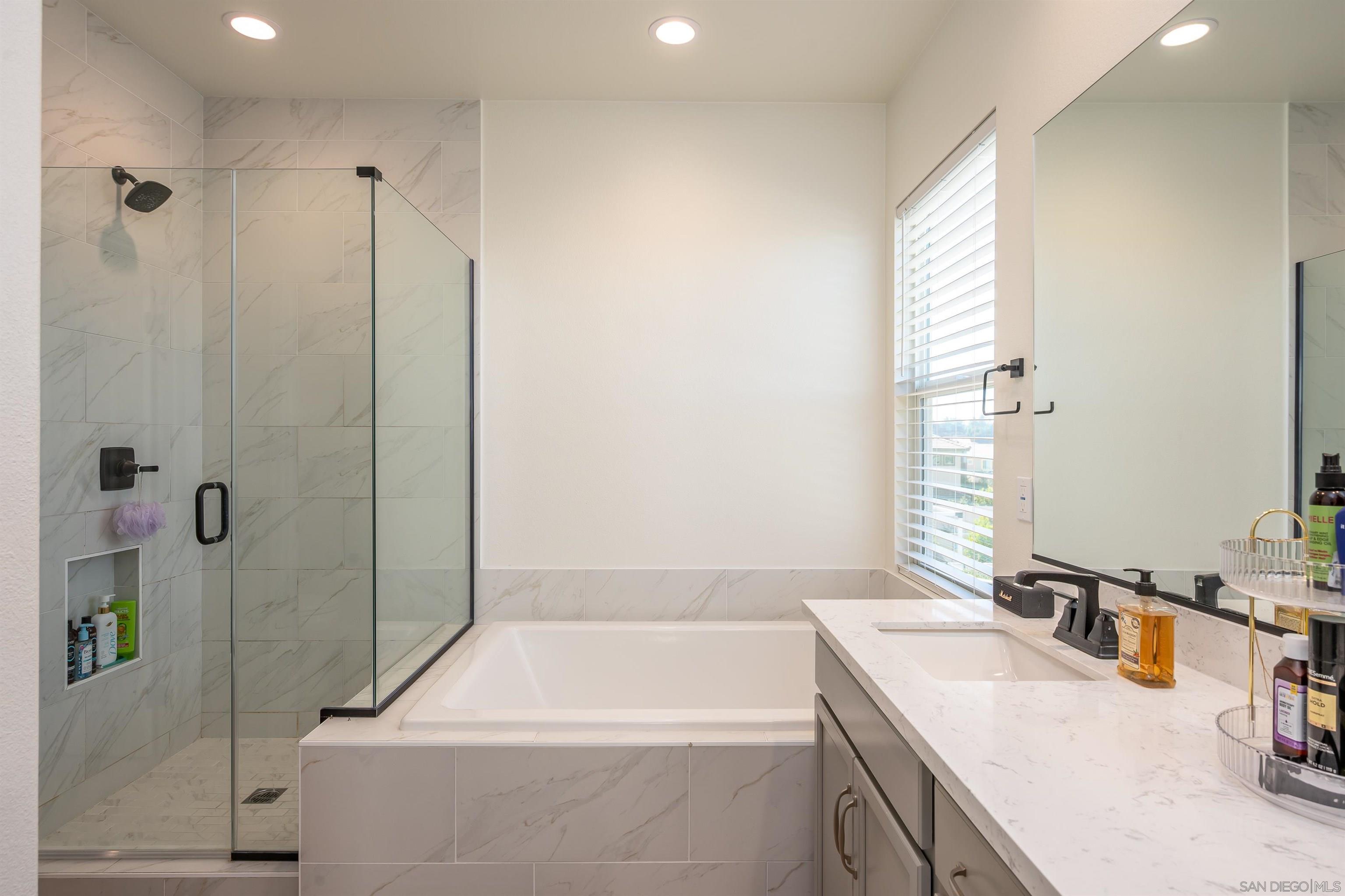 Detail Gallery Image 21 of 54 For 39297  Kindler Ln, Temecula,  CA 92591 - 3 Beds | 2/1 Baths