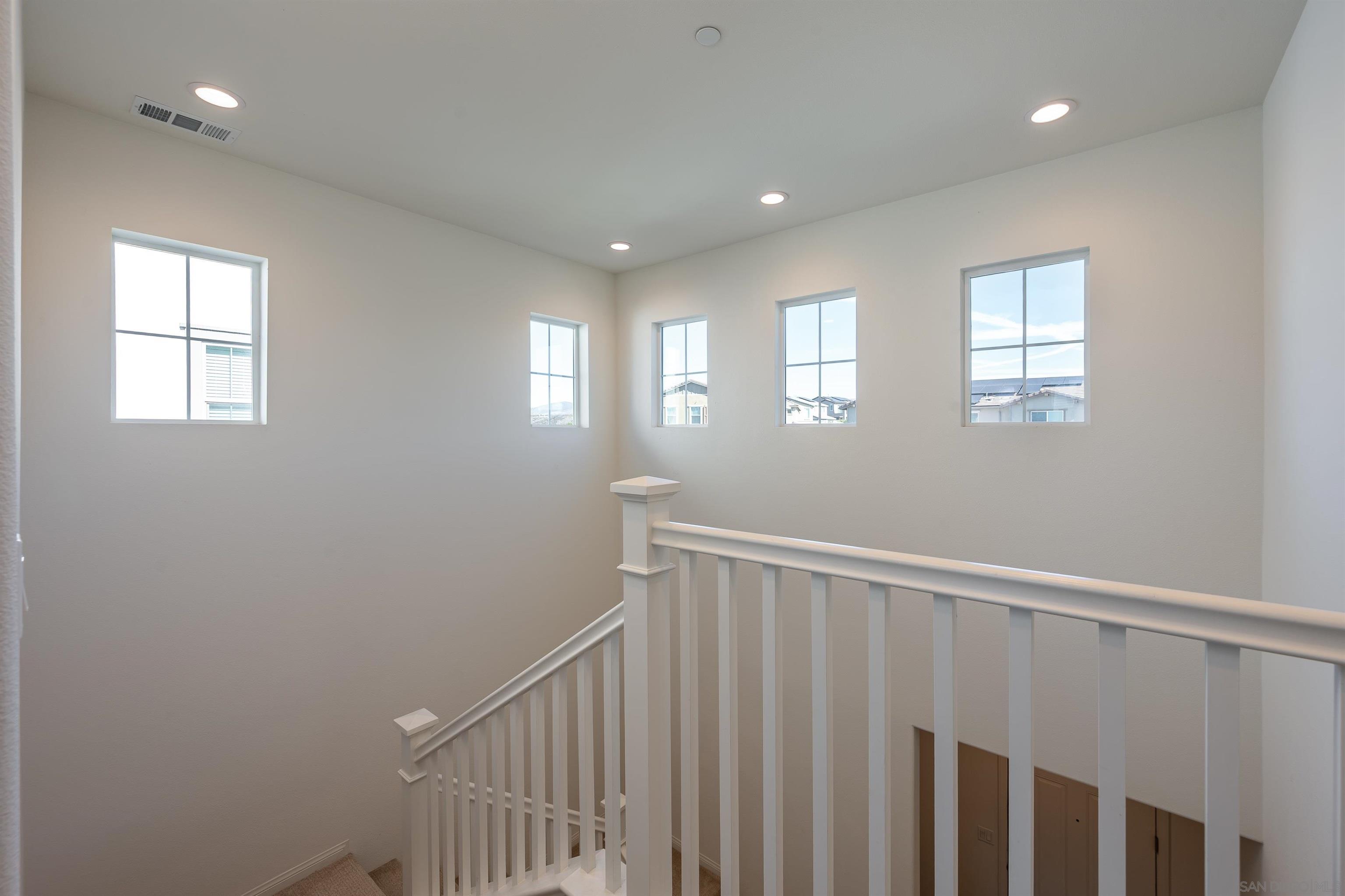 Detail Gallery Image 33 of 54 For 39297  Kindler Ln, Temecula,  CA 92591 - 3 Beds | 2/1 Baths