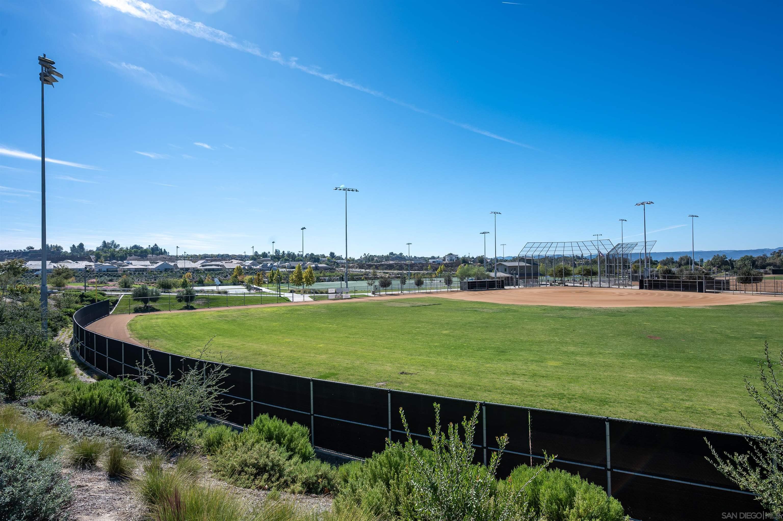 Detail Gallery Image 53 of 54 For 39297  Kindler Ln, Temecula,  CA 92591 - 3 Beds | 2/1 Baths