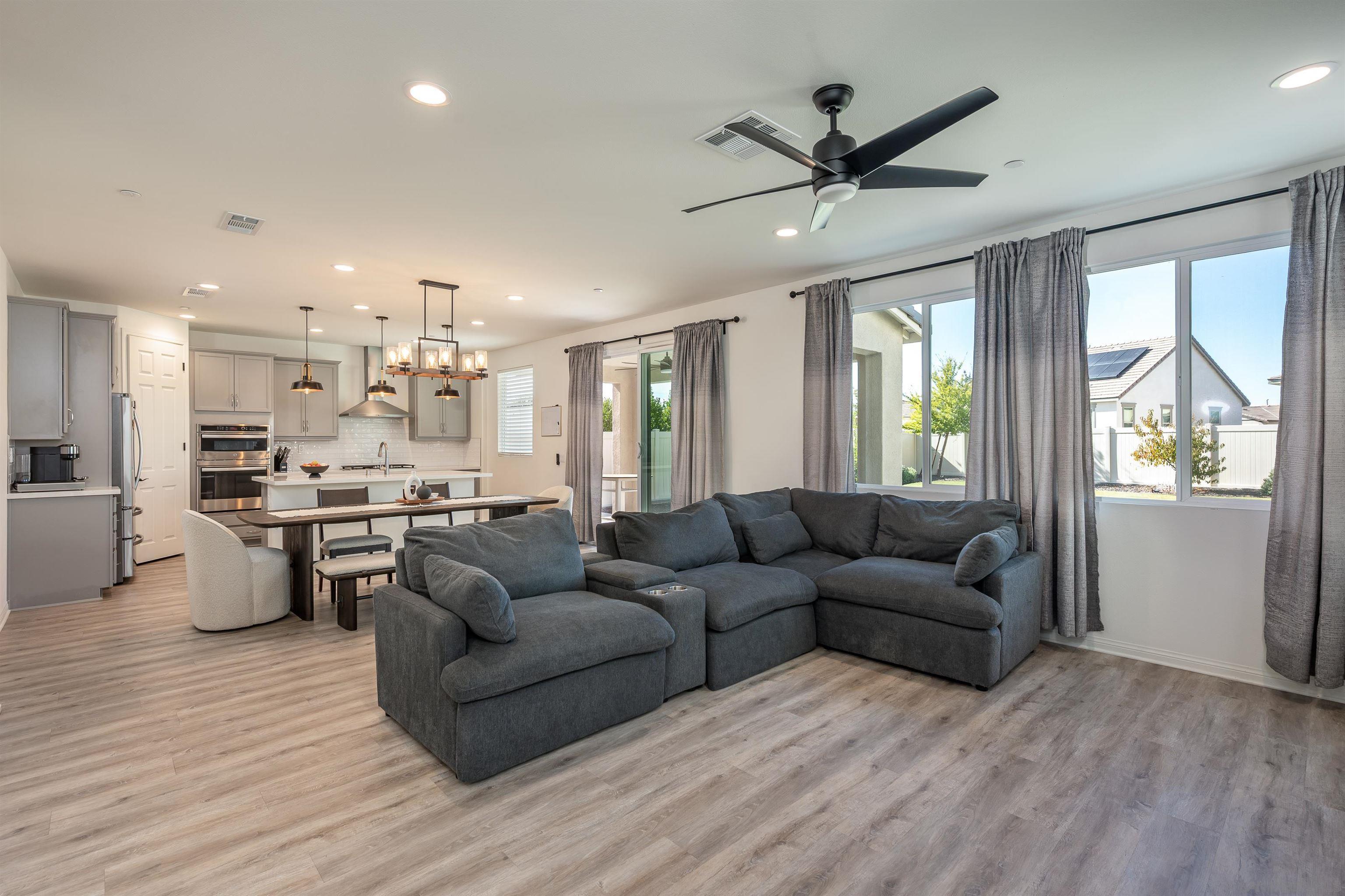 Detail Gallery Image 8 of 54 For 39297  Kindler Ln, Temecula,  CA 92591 - 3 Beds | 2/1 Baths