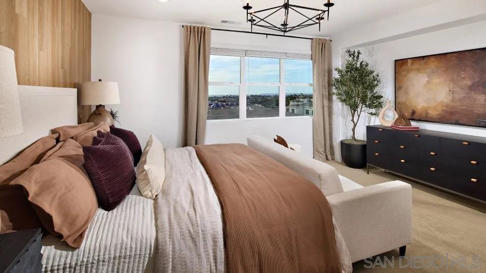 Detail Gallery Image 8 of 16 For 857  Cheyne Loop  #3,  Chula Vista,  CA 91911 - 4 Beds | 4/4 Baths