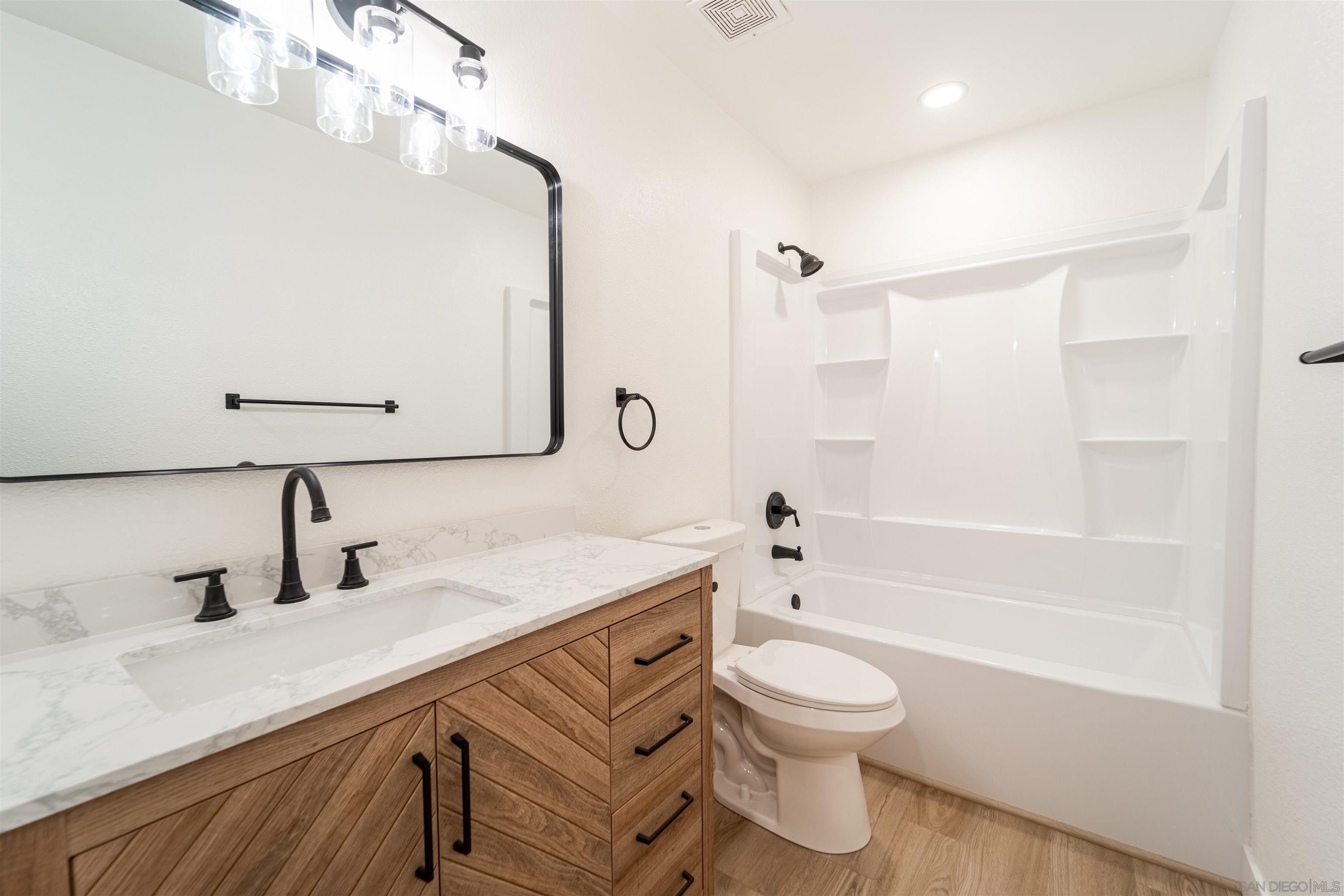 Detail Gallery Image 18 of 22 For 1306 W San Ysidro Blvd  #D,  San Ysidro,  CA 92173 - 2 Beds | 1 Baths