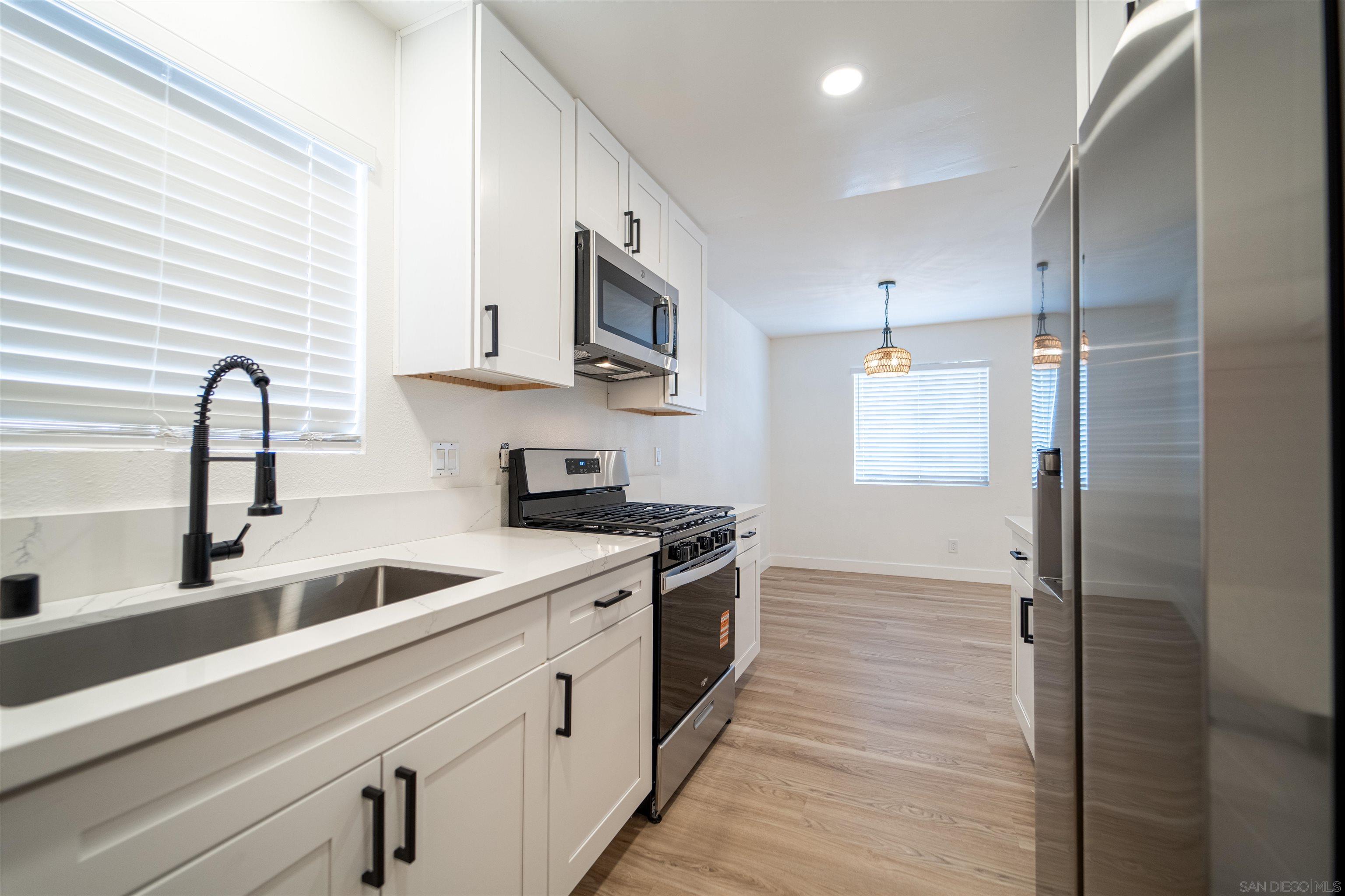Detail Gallery Image 10 of 22 For 1306 W San Ysidro Blvd  #D,  San Ysidro,  CA 92173 - 2 Beds | 1 Baths