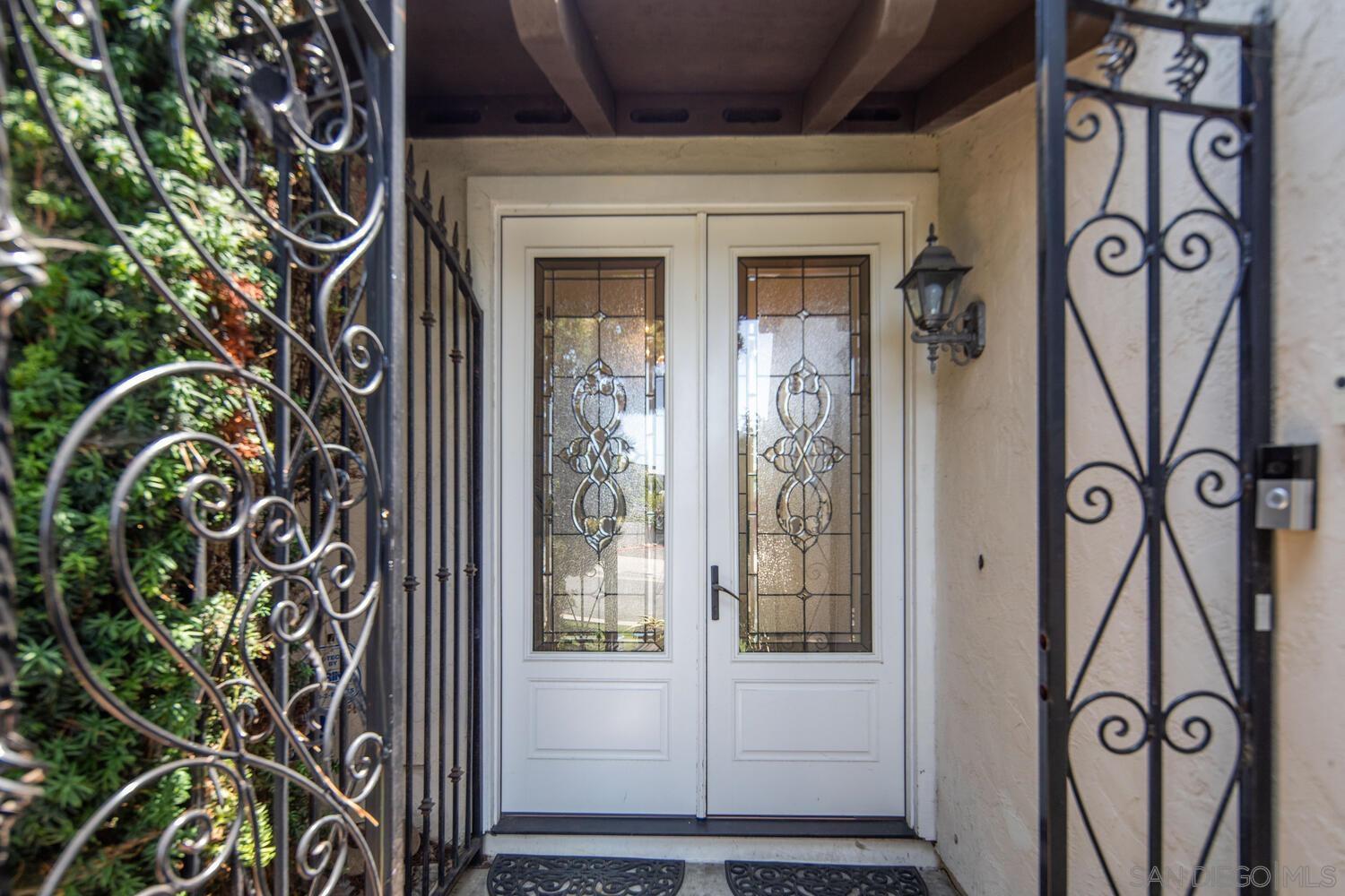 Detail Gallery Image 7 of 50 For 4135  Huerfano Ave, San Diego,  CA 92117 - 4 Beds | 2/1 Baths