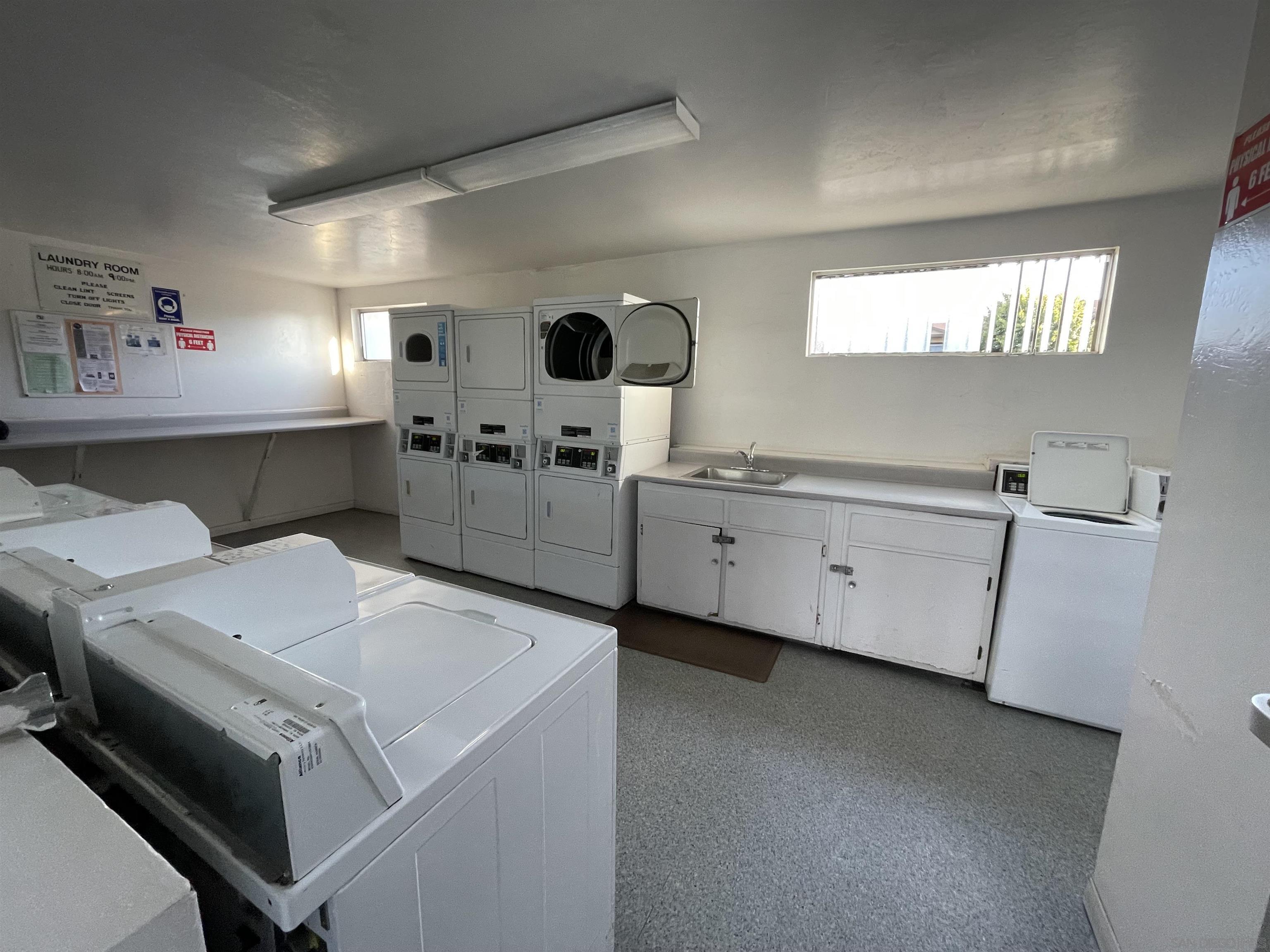 Detail Gallery Image 14 of 47 For 279  Moss St  #3,  Chula Vista,  CA 91911 - 2 Beds | 2 Baths