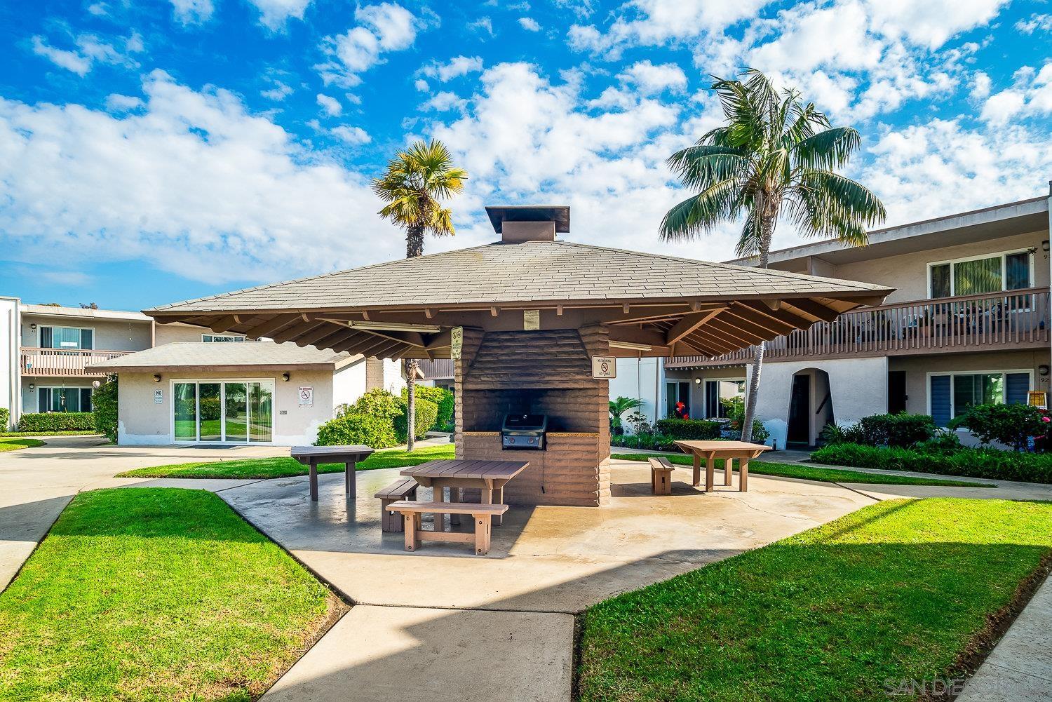 Detail Gallery Image 33 of 47 For 279  Moss St  #3,  Chula Vista,  CA 91911 - 2 Beds | 2 Baths