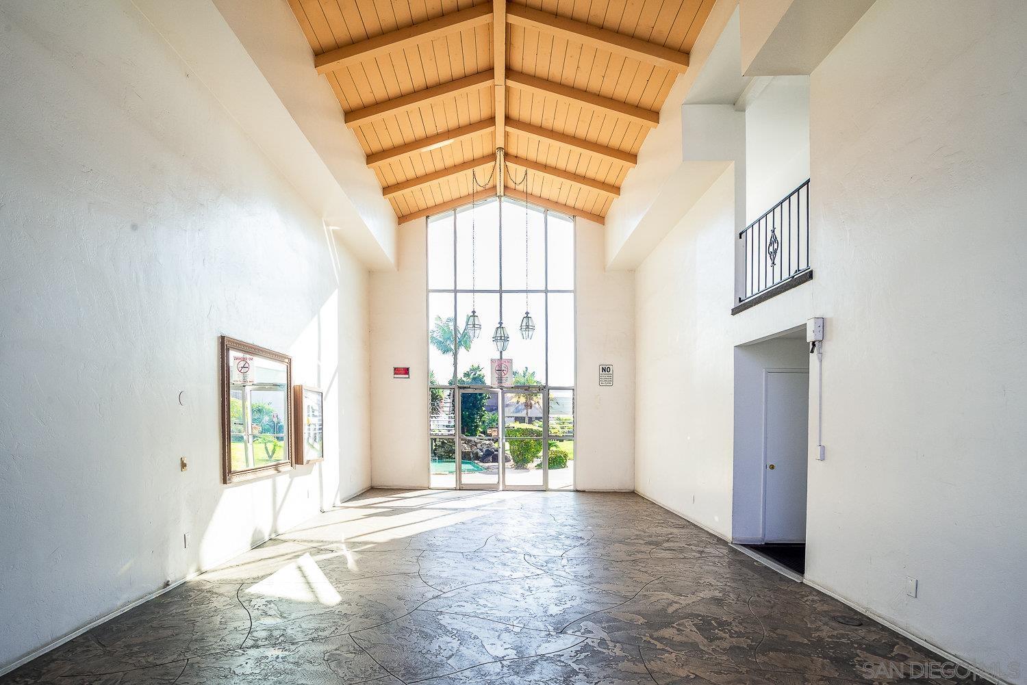 Detail Gallery Image 42 of 47 For 279  Moss St  #3,  Chula Vista,  CA 91911 - 2 Beds | 2 Baths