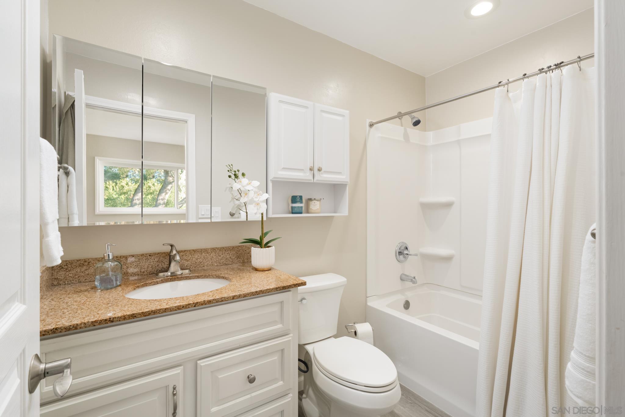 Detail Gallery Image 15 of 30 For 13664  Jack Rabbit Rd, Poway,  CA 92064 - 5 Beds | 3/1 Baths