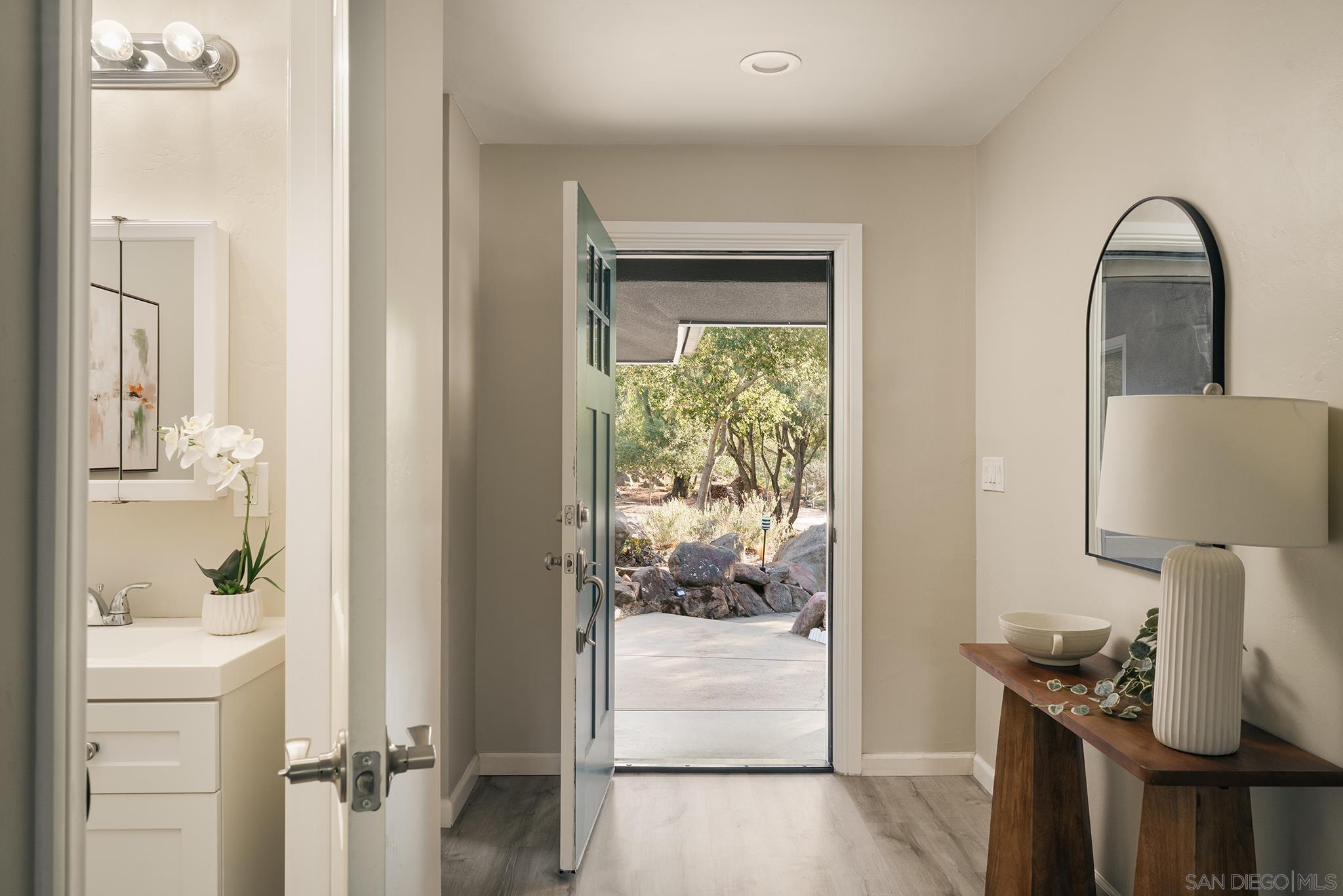 Detail Gallery Image 3 of 30 For 13664  Jack Rabbit Rd, Poway,  CA 92064 - 5 Beds | 3/1 Baths