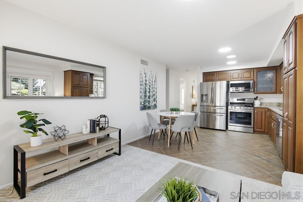 Detail Gallery Image 10 of 35 For 3613  Caminito Carmel Landing, San Diego,  CA 92130 - 2 Beds | 2 Baths