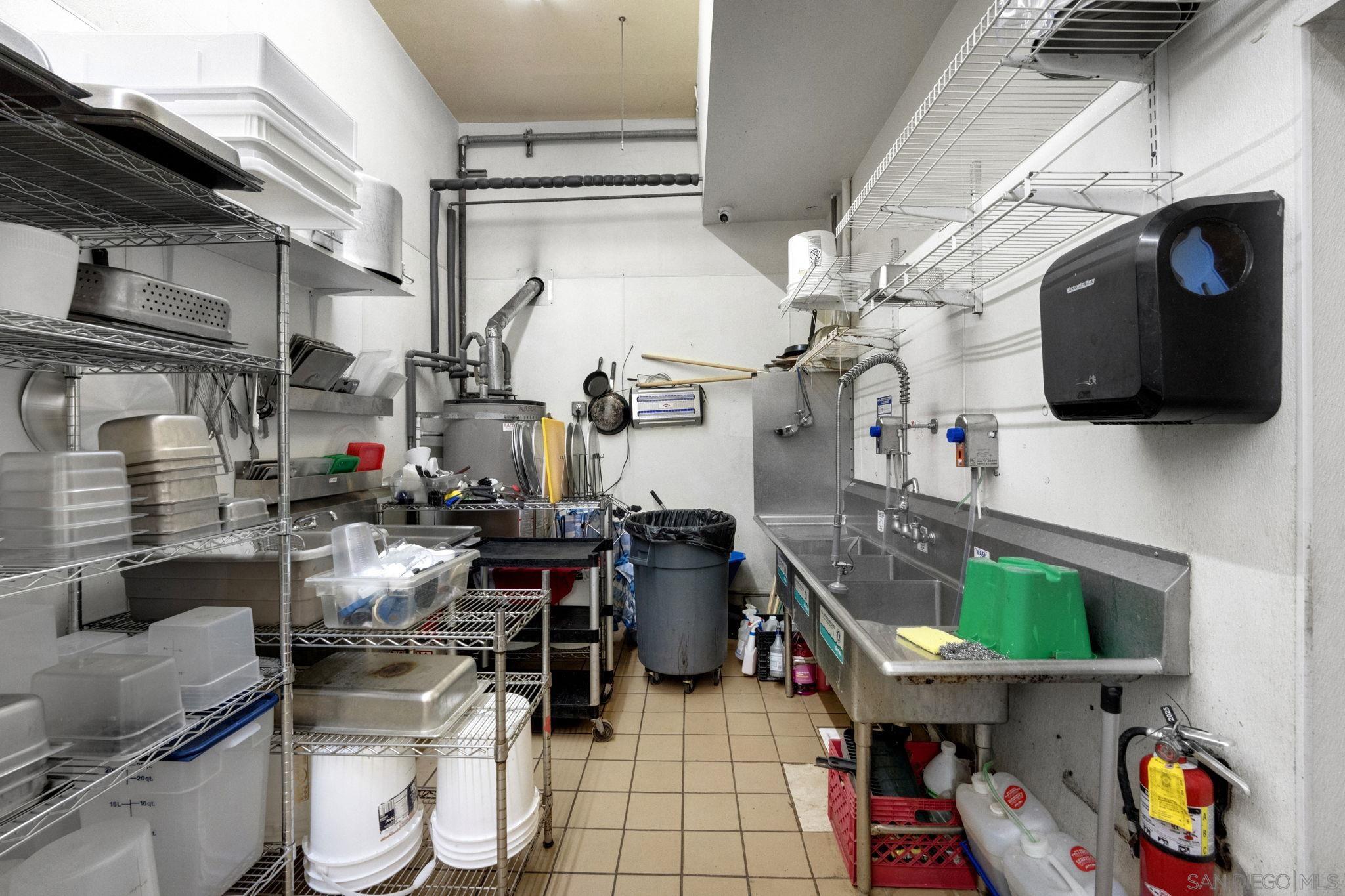 Detail Gallery Image 16 of 36 For 4994  Newport Ave, San Diego,  CA 92107 - – Beds | – Baths